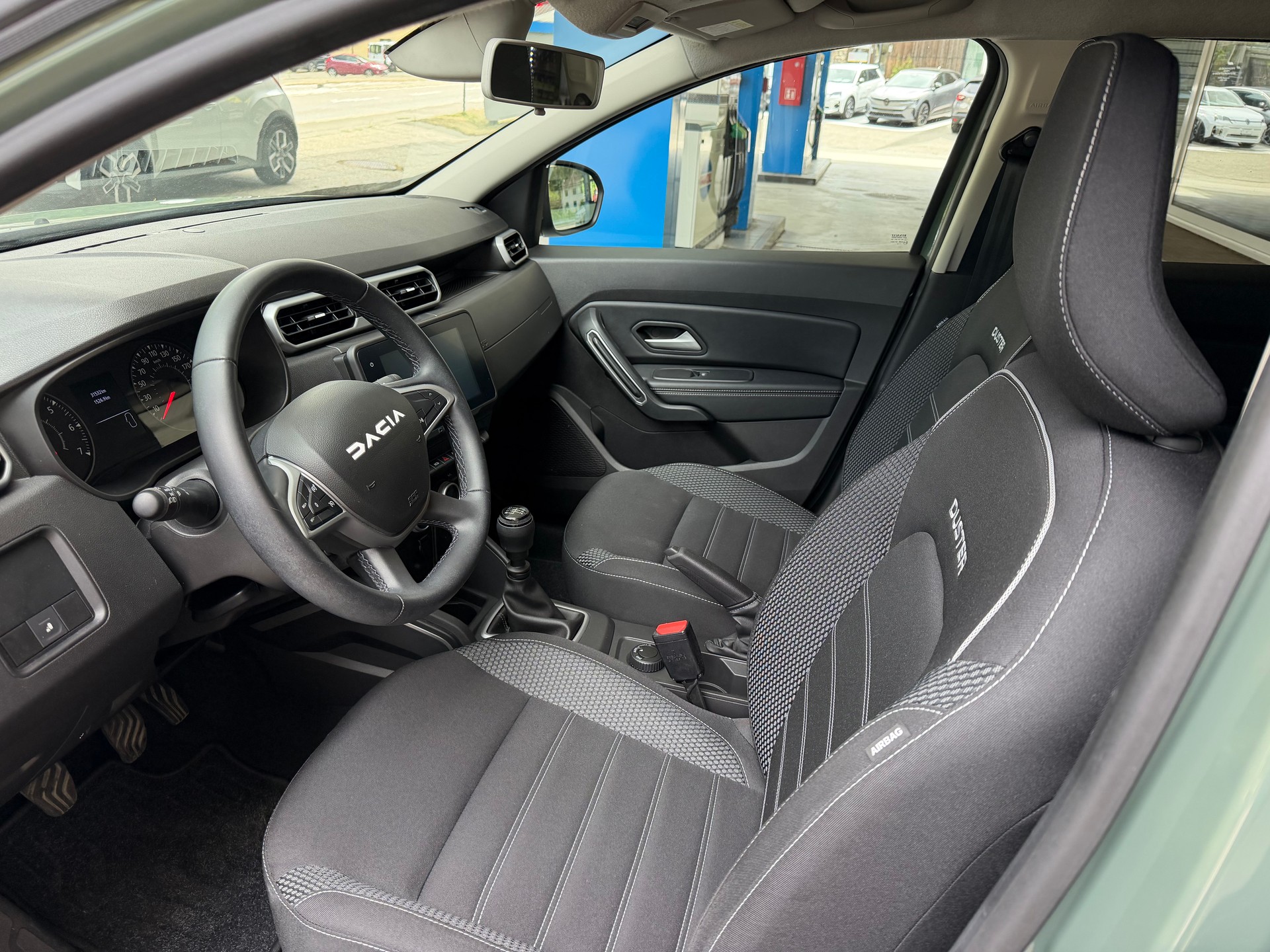 DACIA Duster TCe 150 Journey+ 4x4-image-5