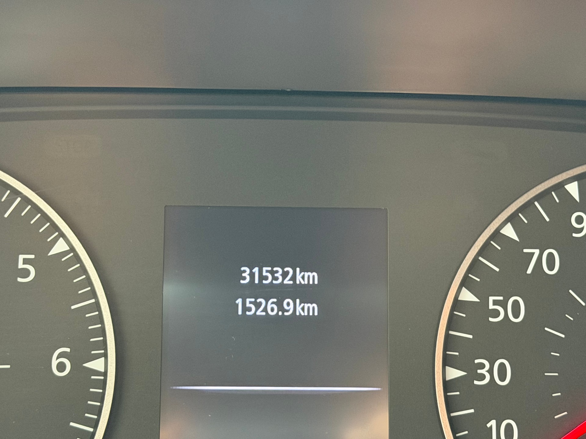 DACIA Duster TCe 150 Journey+ 4x4-image-9