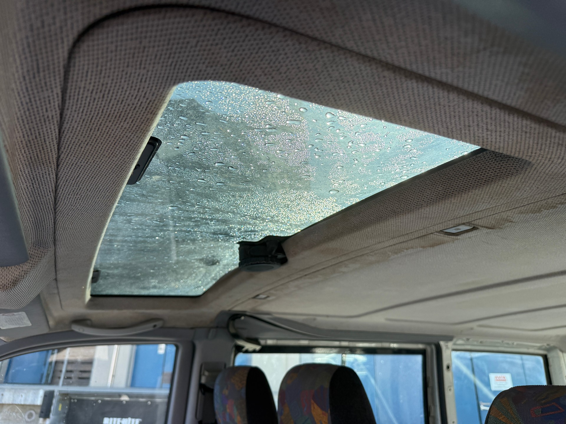 MERCEDES-BENZ Vito 112CDI-image-12