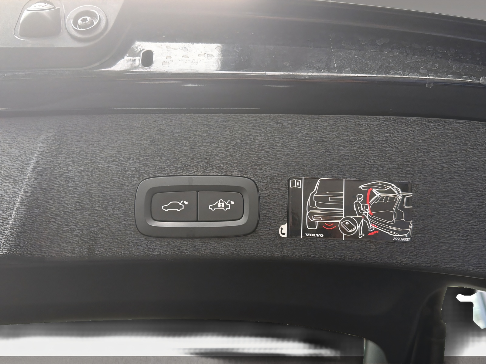 VOLVO XC40 1.5 T2 Momentum-image-18