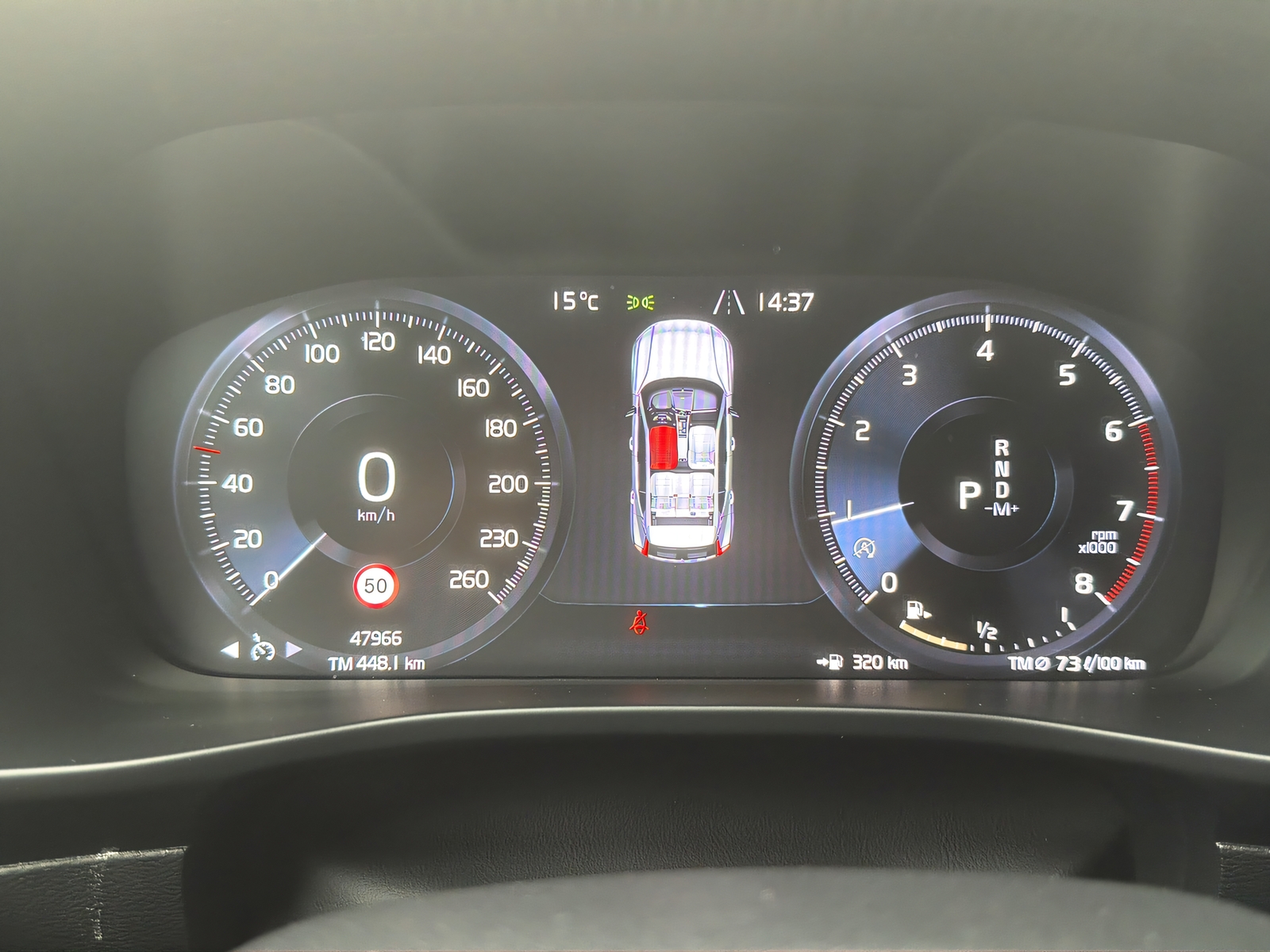 VOLVO XC40 1.5 T2 Momentum-image-9