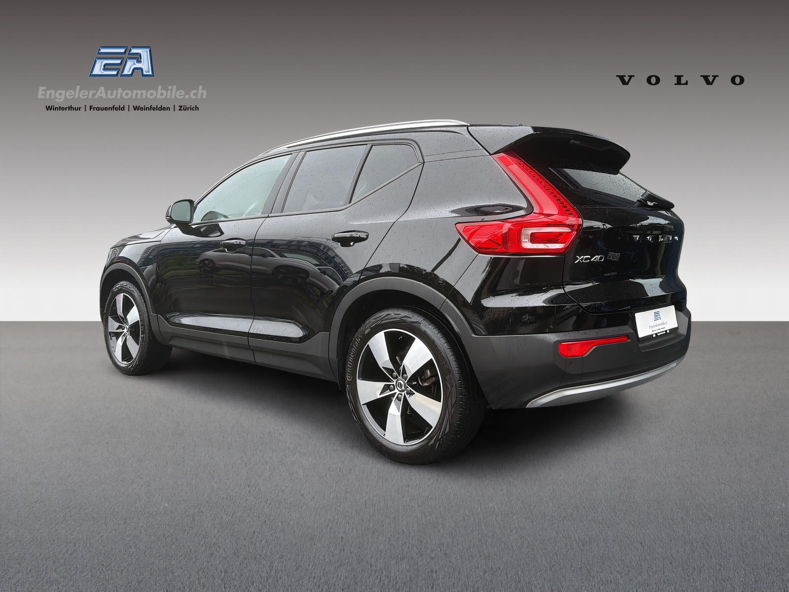 VOLVO XC40 1.5 T2 Momentum-image-1