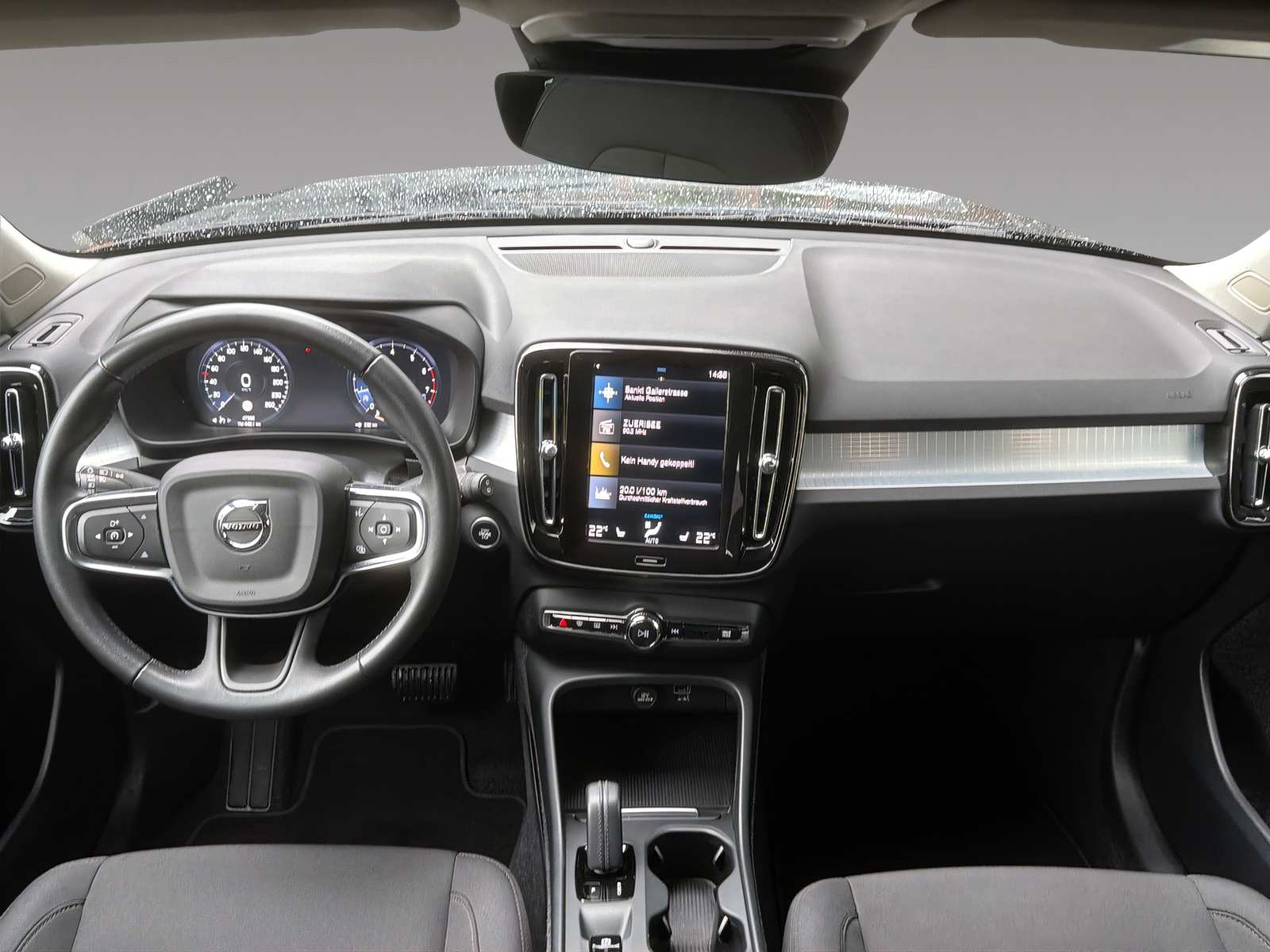 VOLVO XC40 1.5 T2 Momentum-image-8