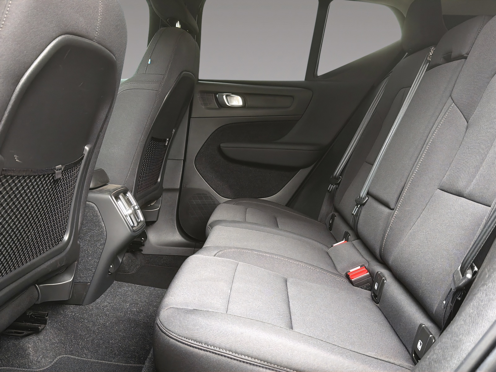 VOLVO XC40 1.5 T2 Momentum-image-16