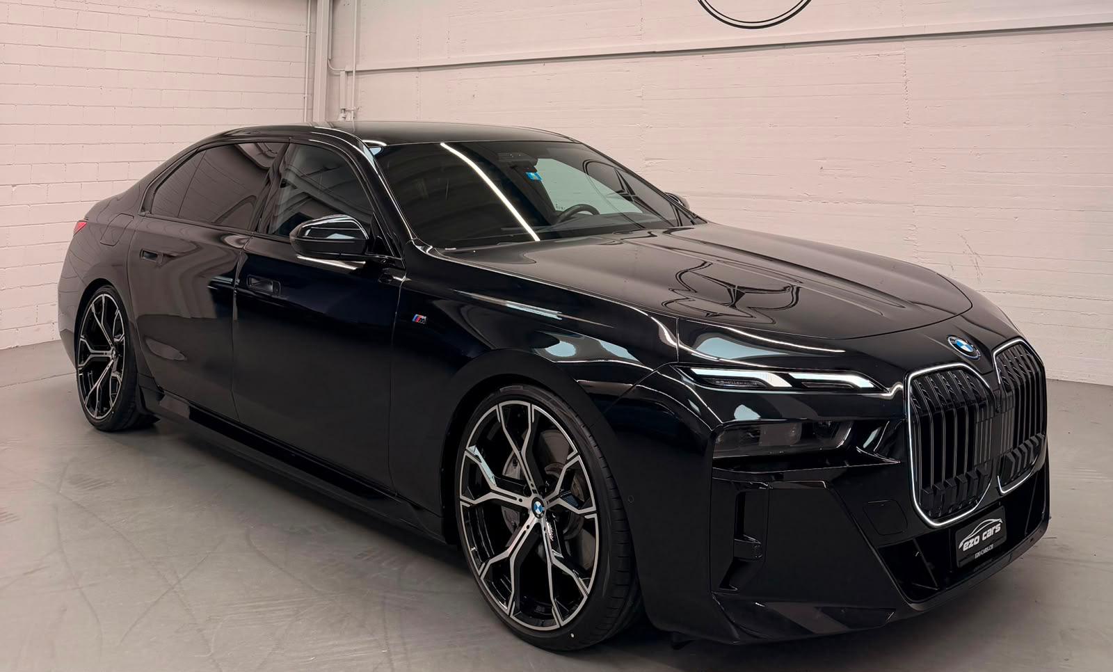 BMW 750e xDrive M Sport All Balck Performance Steptronic 4Jahre Garantie & Gratisservice Vollausstattung-showroom-element-1