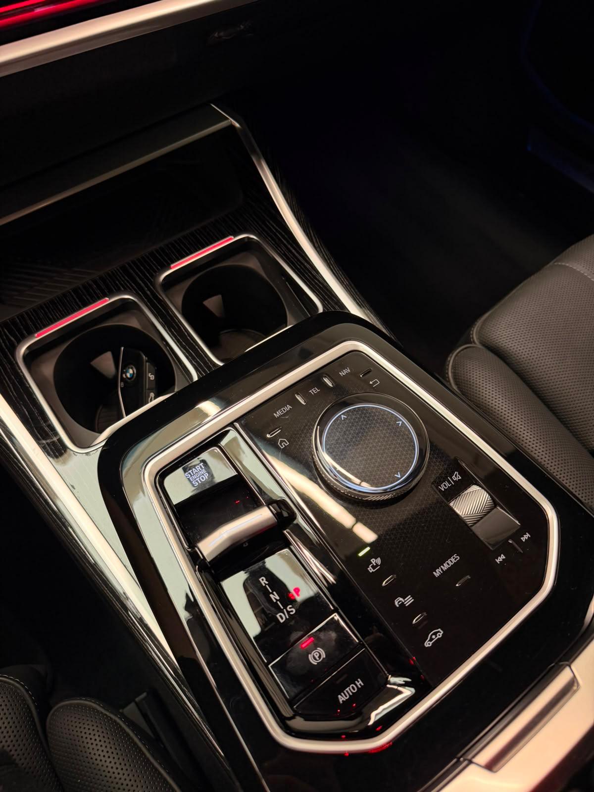 BMW 750e xDrive M Sport All Balck Performance Steptronic 4Jahre Garantie & Gratisservice Vollausstattung-image-17