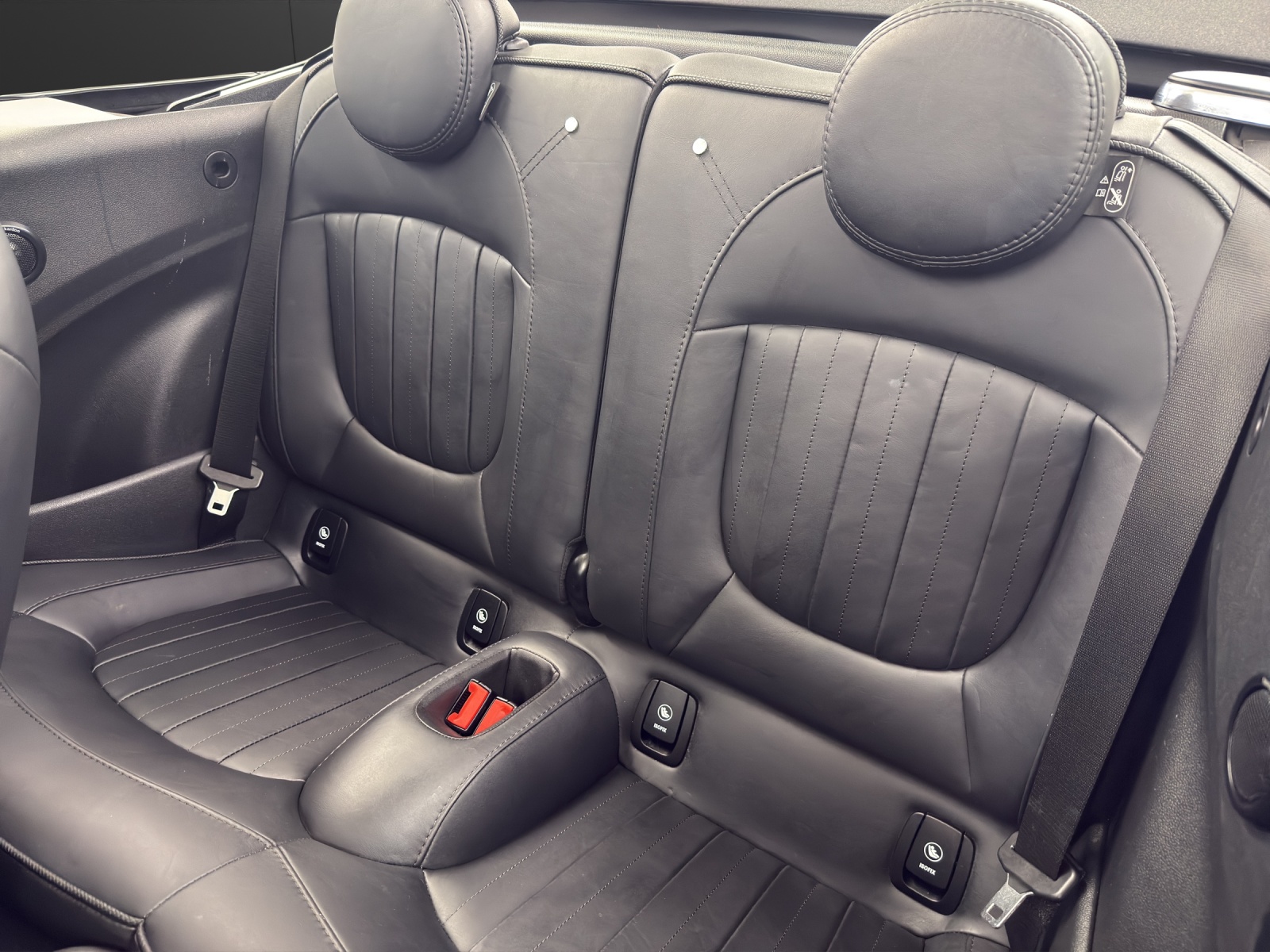 MINI Cabrio Cooper S Cabrio-image-15
