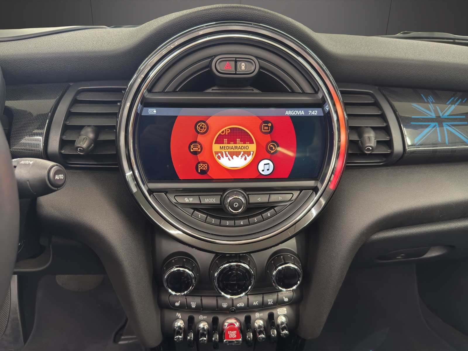 MINI Cabrio Cooper S Cabrio-image-17