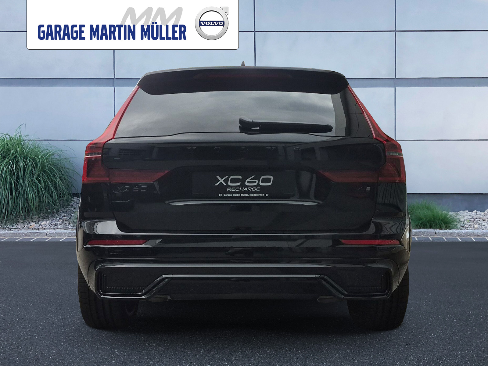 VOLVO XC60 2.0 T6 TE Black Edition eAWD-image-3