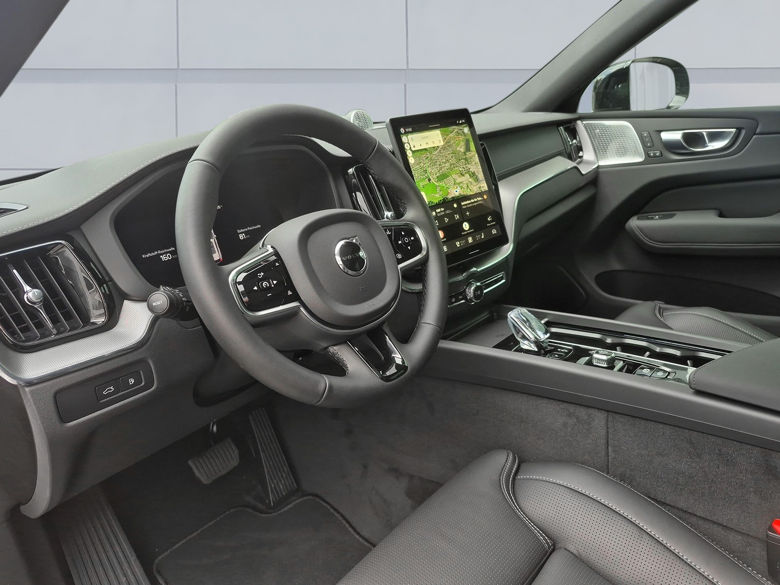 VOLVO XC60 2.0 T6 TE Black Edition eAWD-image-10