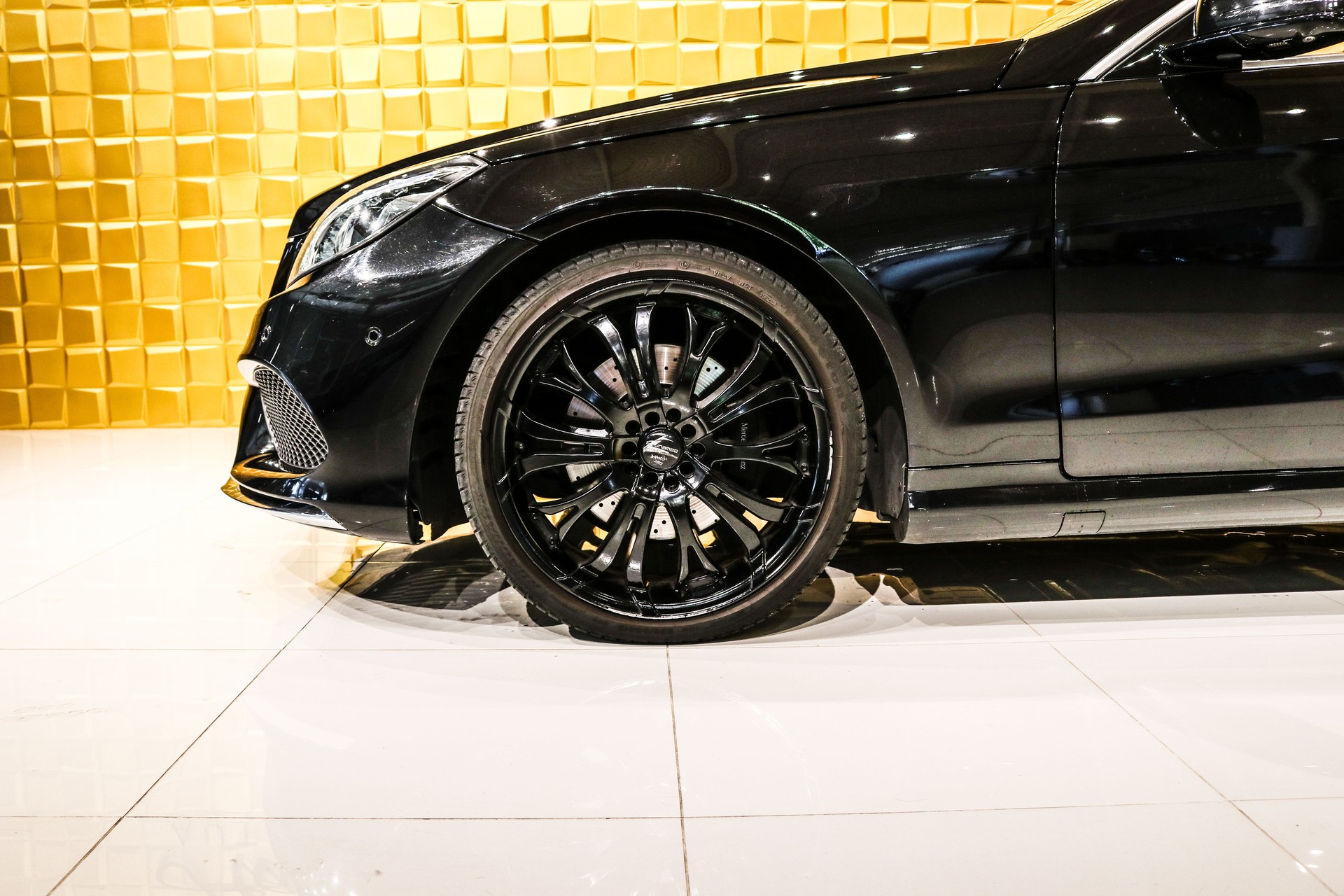 MERCEDES-BENZ E 250 7G-Tronic-image-7