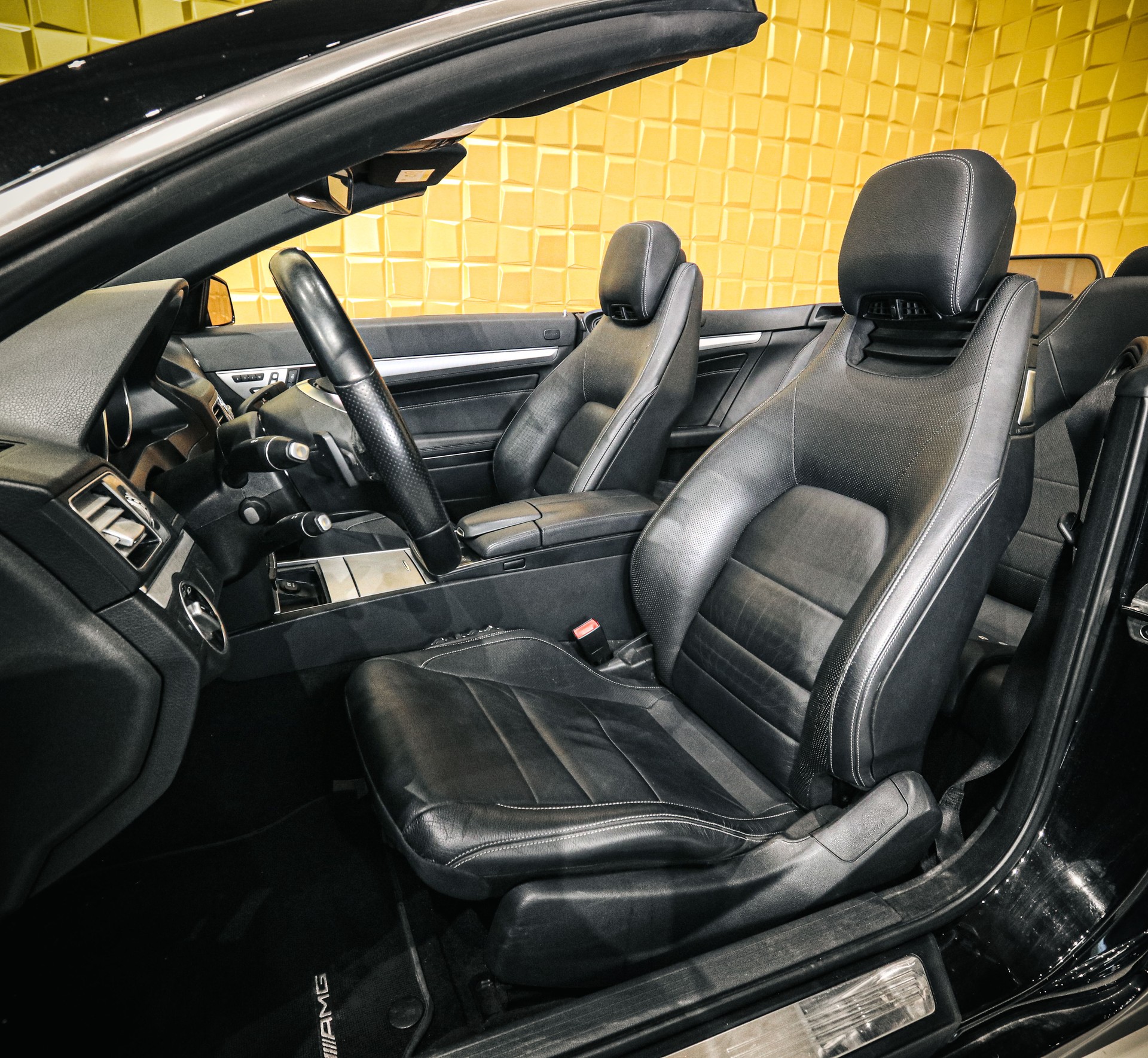 MERCEDES-BENZ E 250 7G-Tronic-image-9