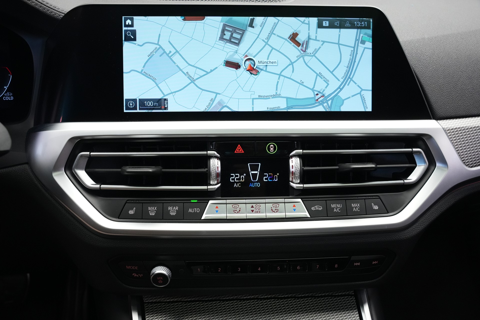 BMW M340d xDrive 48V Steptronic Sport *CH-Fahrzeug* *Glasdach* *HuD*-image-28