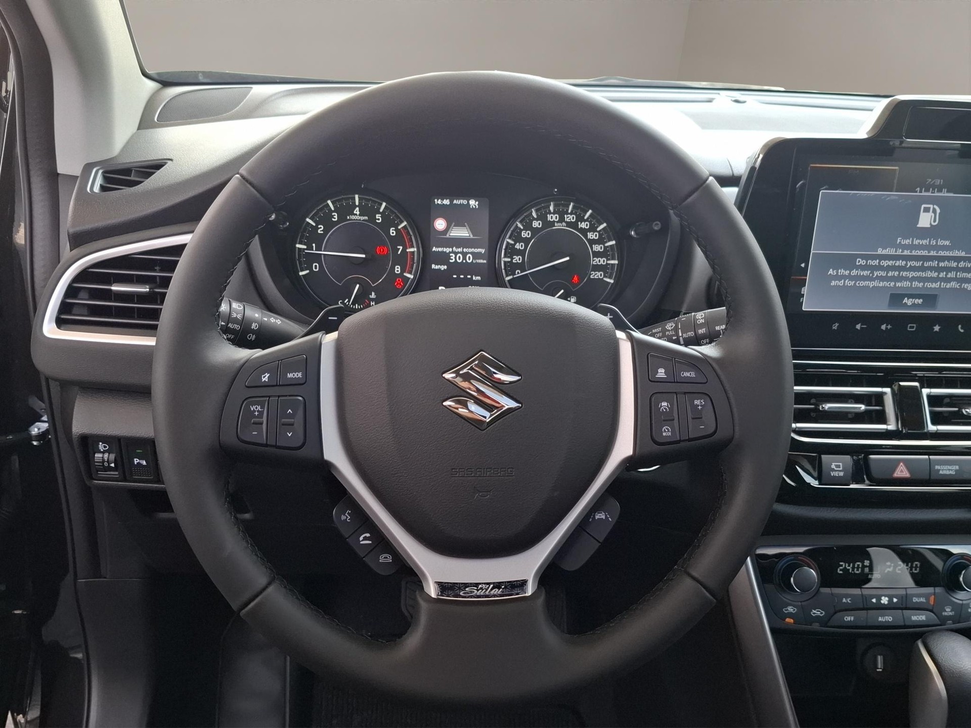 SUZUKI S-Cross 1.4 T Piz Sulai Top Hybrid 4x4-image-6