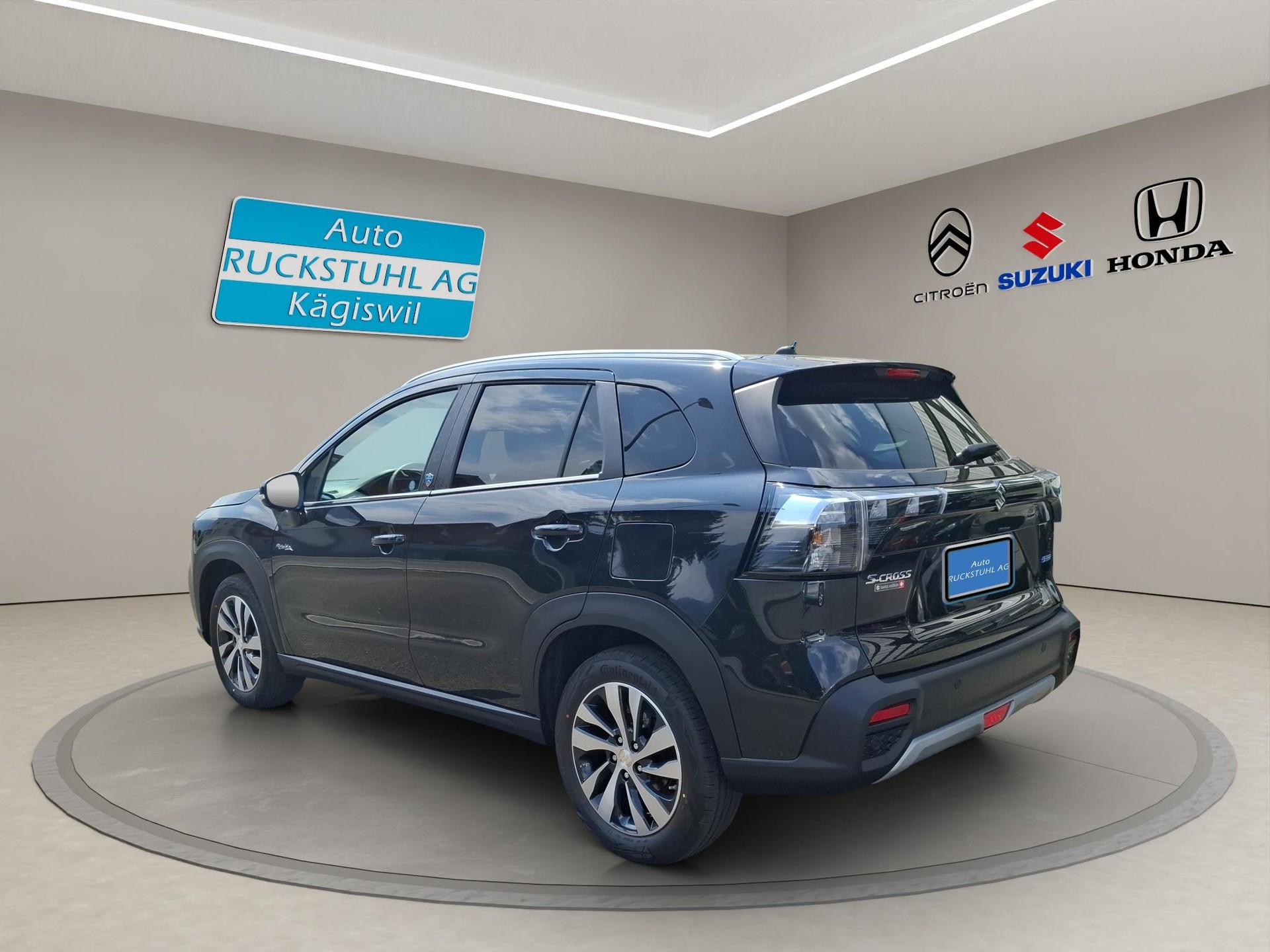 SUZUKI S-Cross 1.4 T Piz Sulai Top Hybrid 4x4-image-4