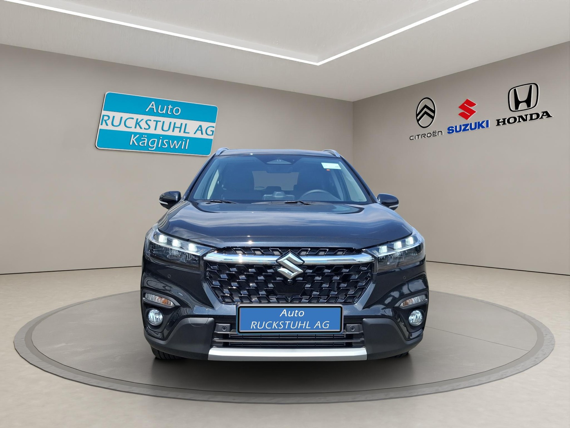 SUZUKI S-Cross 1.4 T Piz Sulai Top Hybrid 4x4-image-2