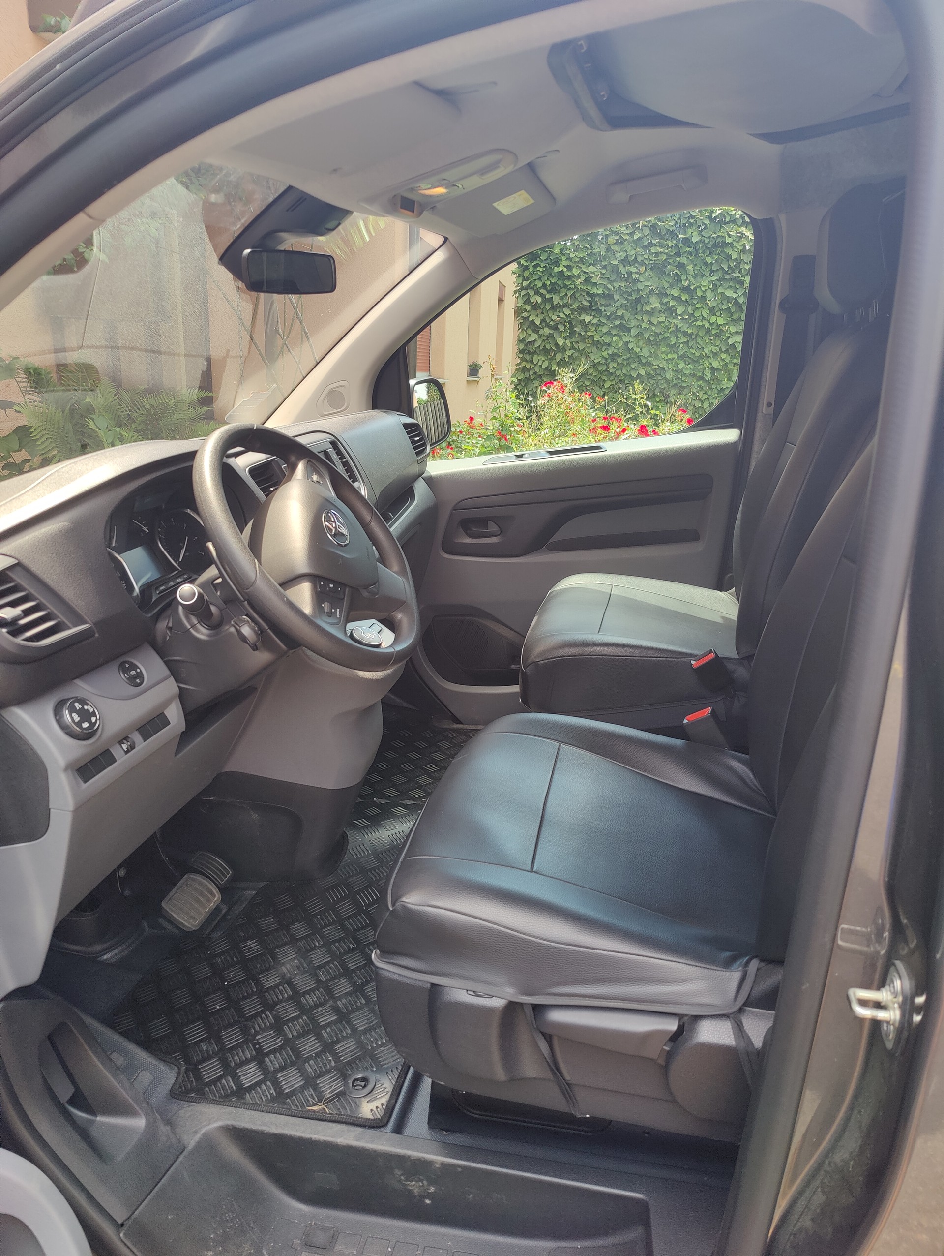 TOYOTA 2.0 D-image-3