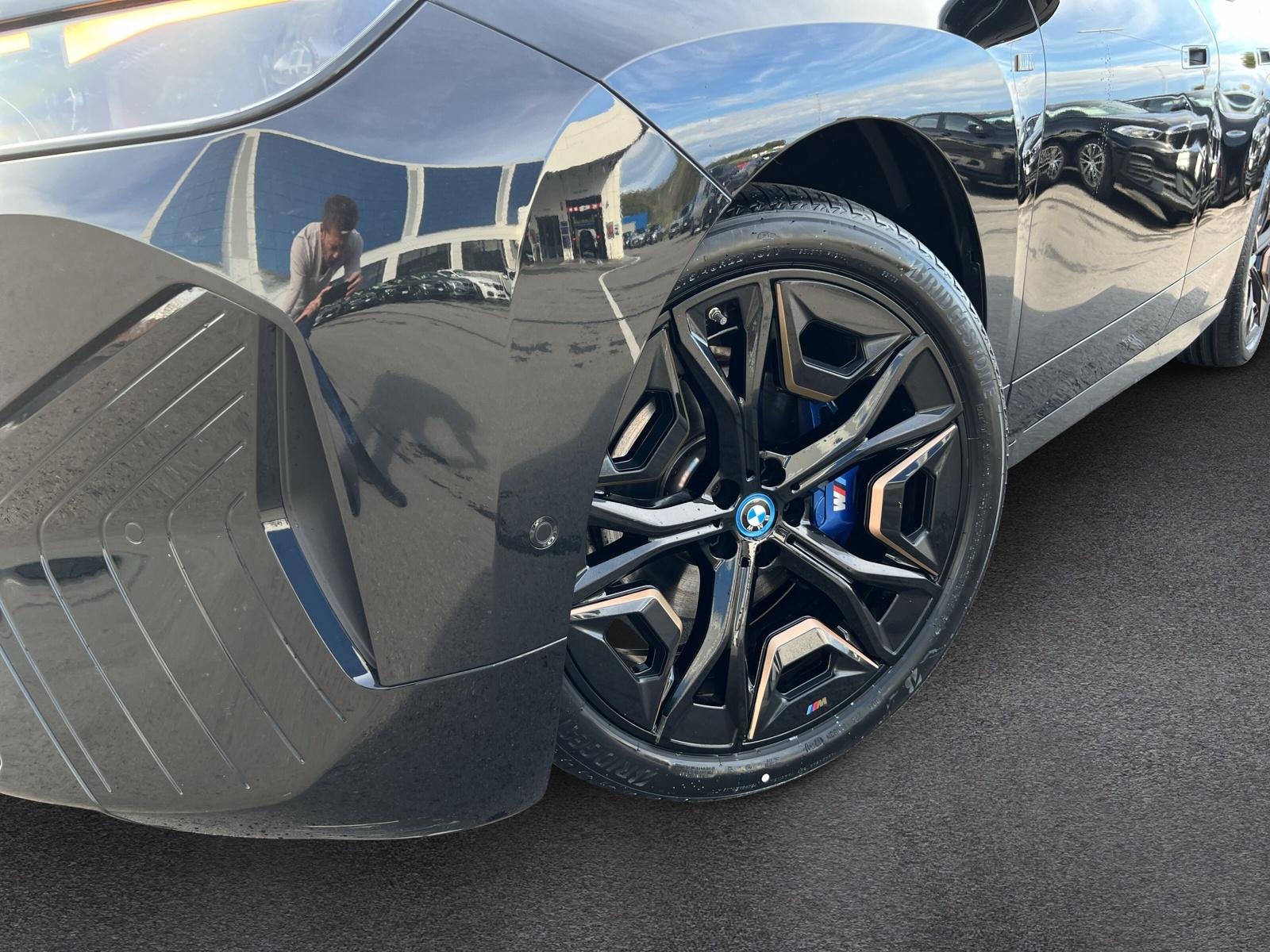 BMW iX M60 M Sport I20 (CH) 📍 **Action de leasing à 1.9%**-image-22