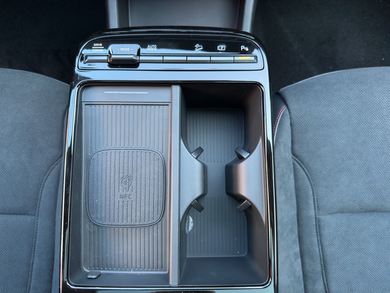HYUNDAI Tucson 1.6 T-GDi HEV N-Line Sunroof 4WD MY27-image-8