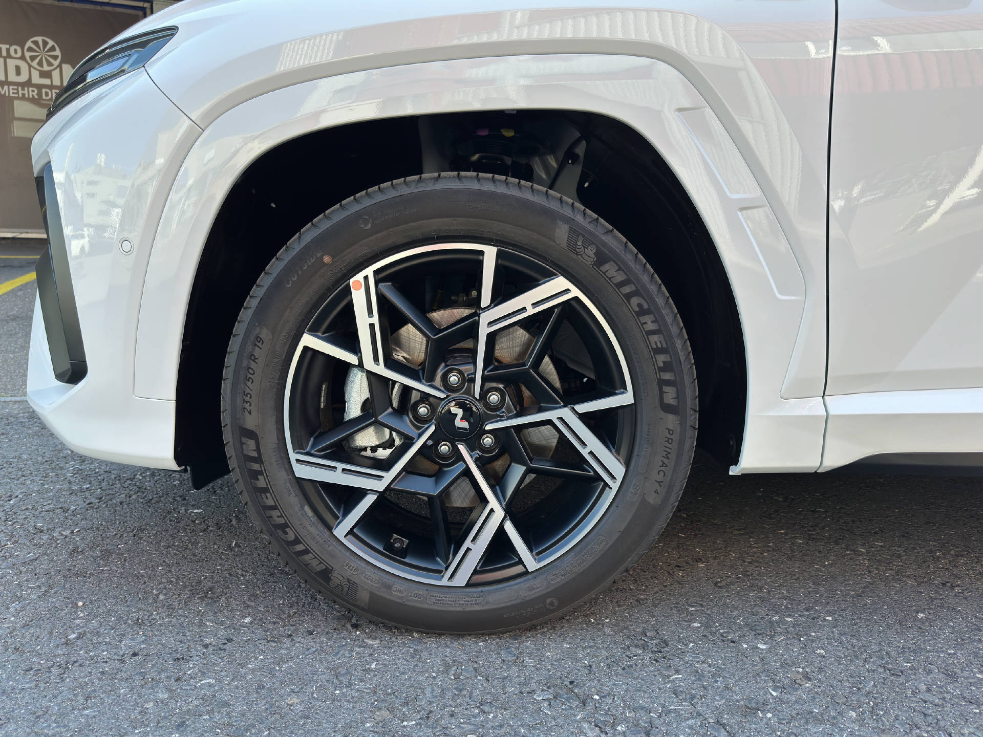HYUNDAI Tucson 1.6 T-GDi HEV N-Line Sunroof 4WD MY27-image-15