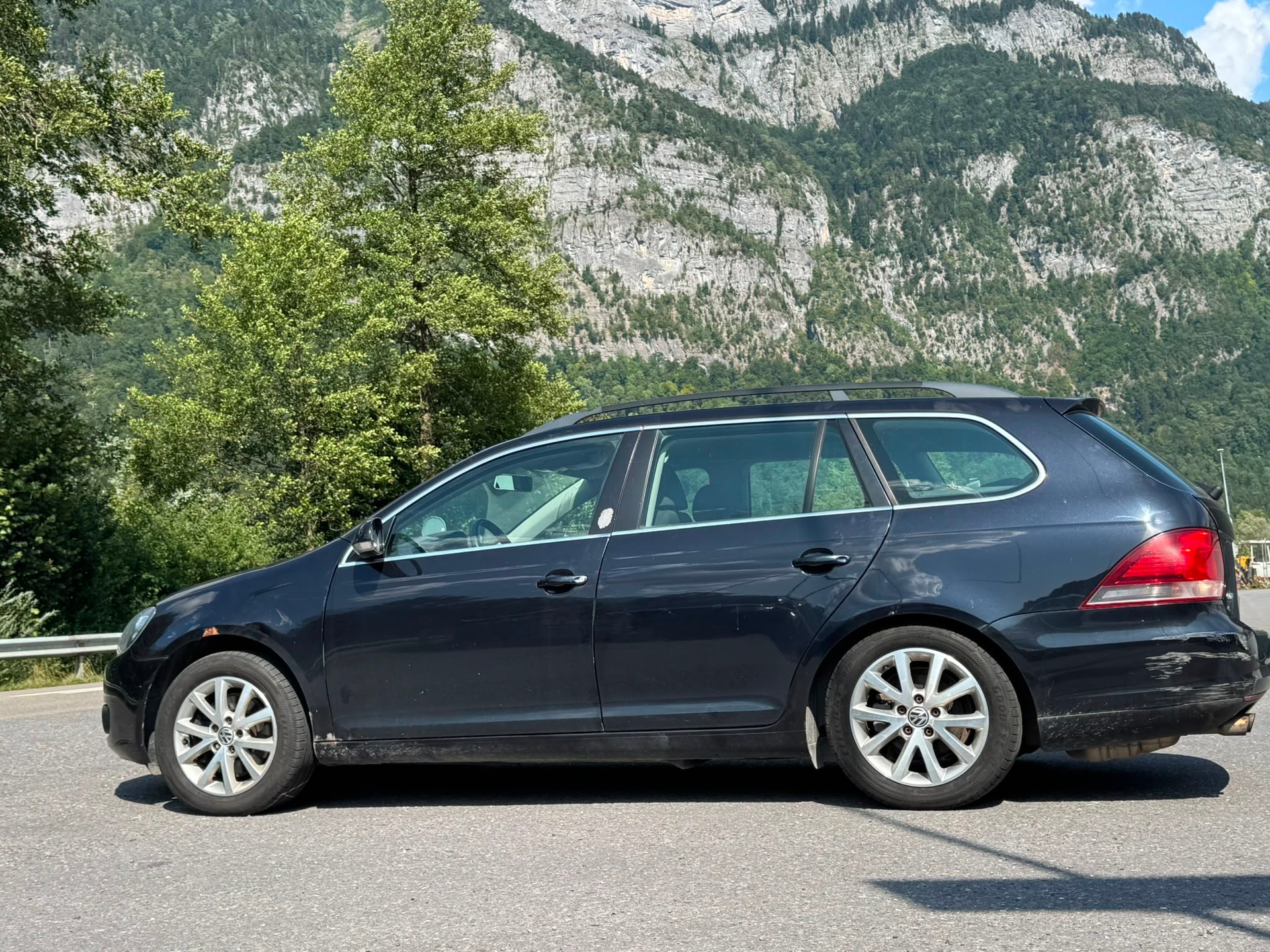 VW Golf Variant 1.6 TDI Comfortline 4Motion-image-7