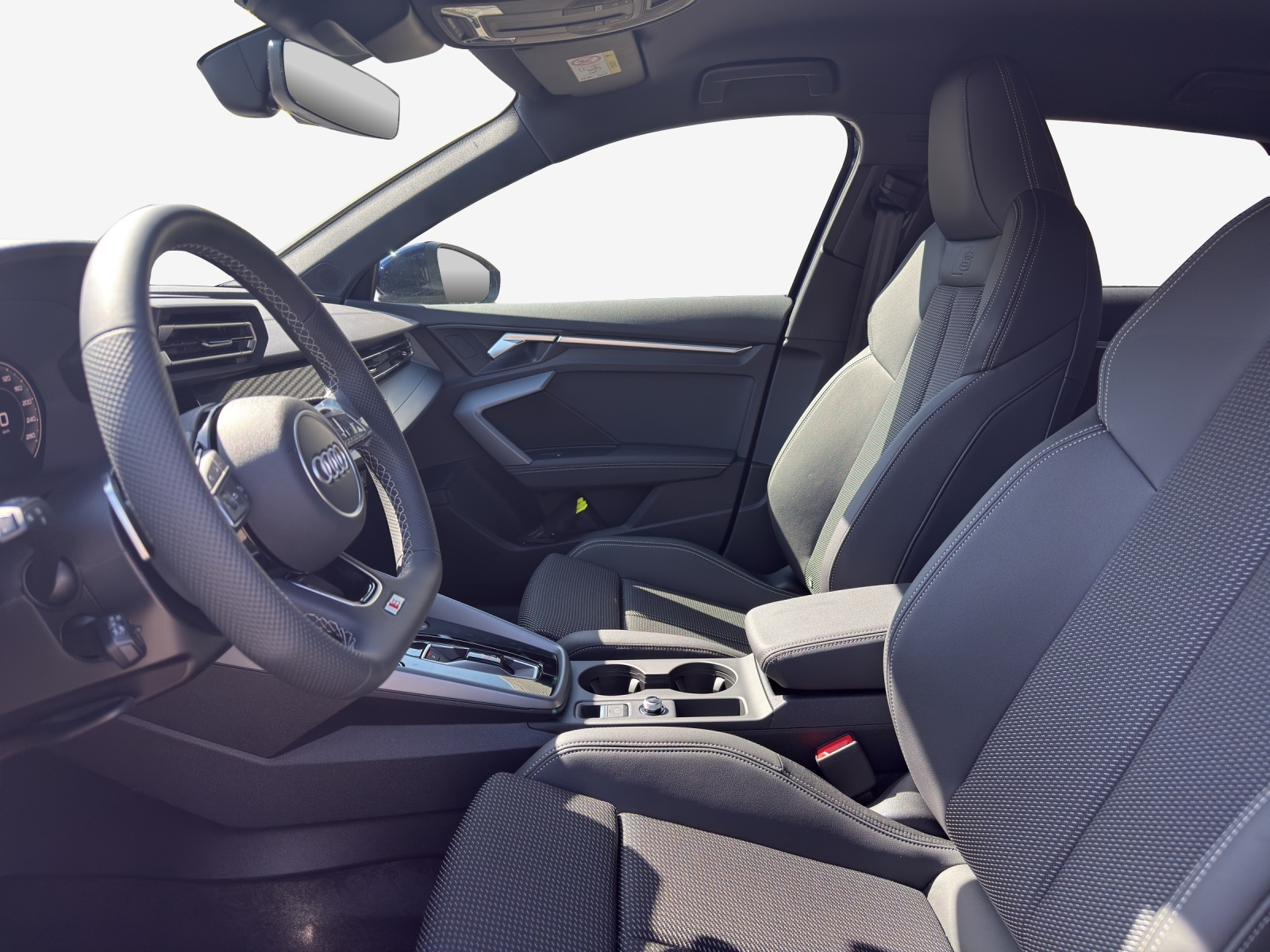 AUDI A3 Sportback TFSI 110 kW S line Attraction S tronic-image-7