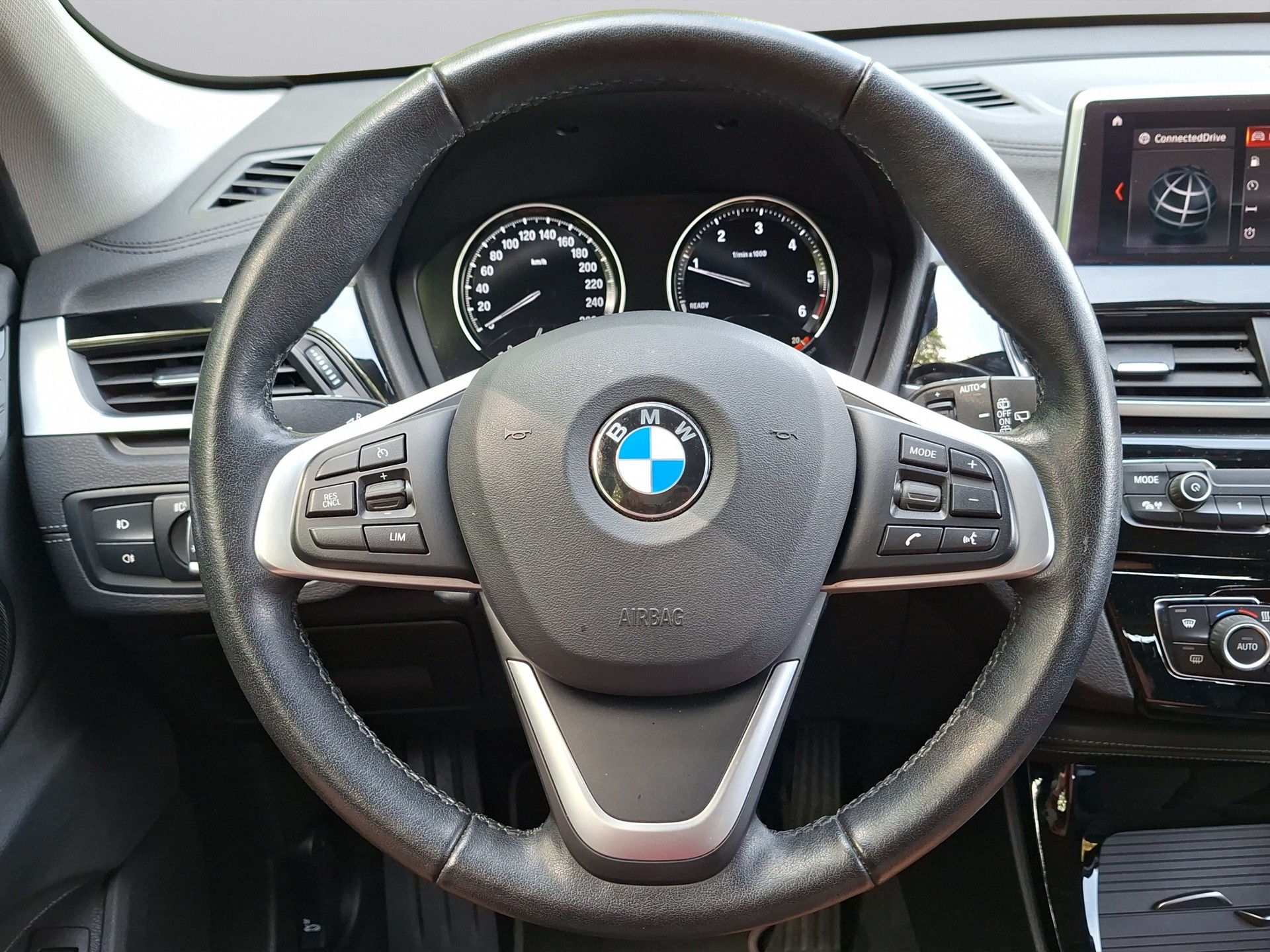 BMW X1 xDrive 18d Steptronic-image-10