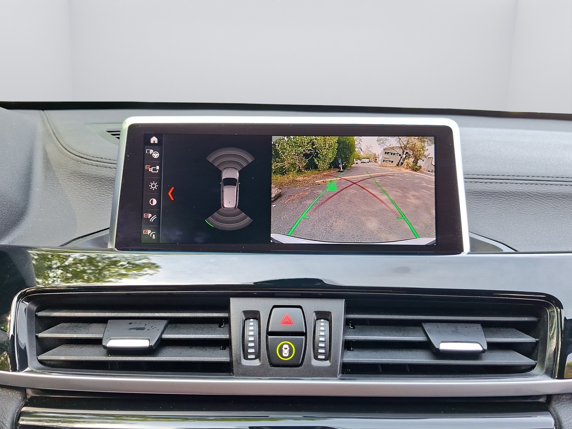 BMW X1 xDrive 18d Steptronic-image-16