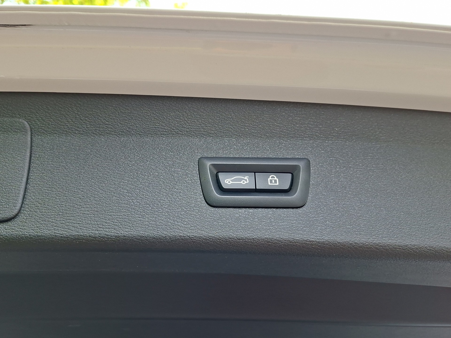 BMW X1 xDrive 18d Steptronic-image-17