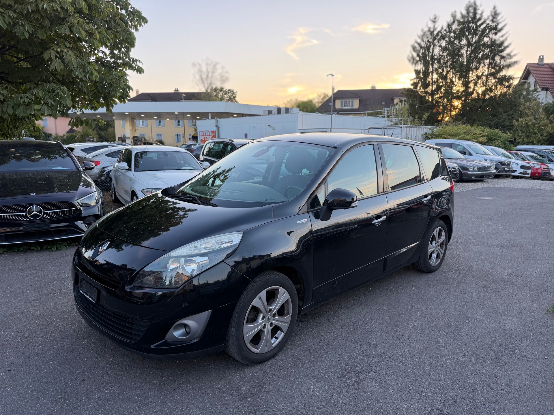RENAULT 1.6 dCi Swiss Edition 7p-image-1