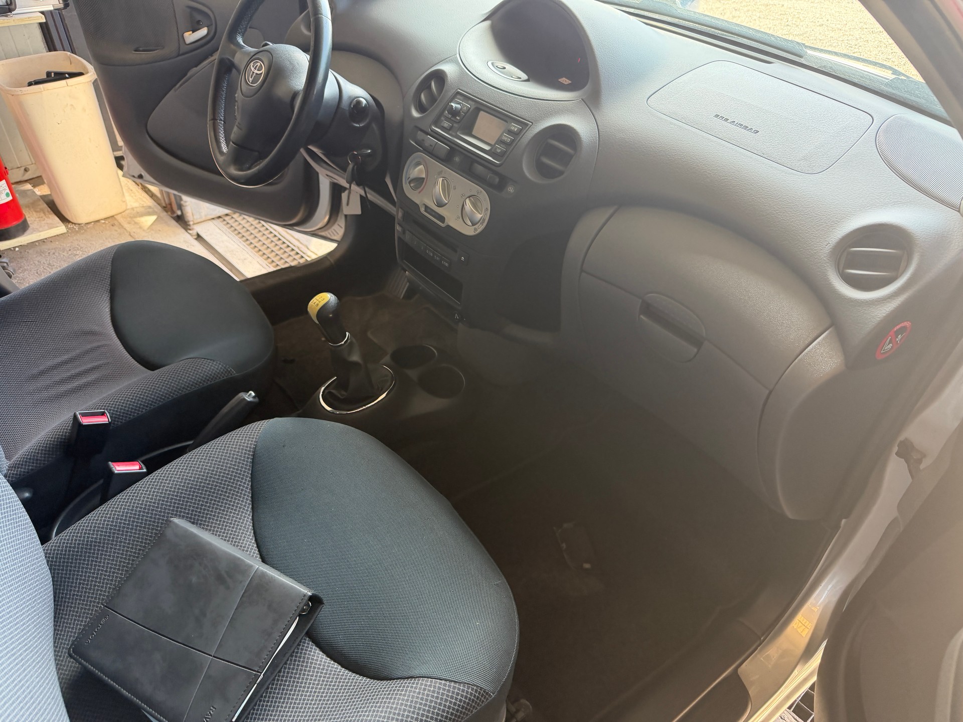 TOYOTA Yaris 1.3 Linea Sol MFK 04.02.2026-image-8