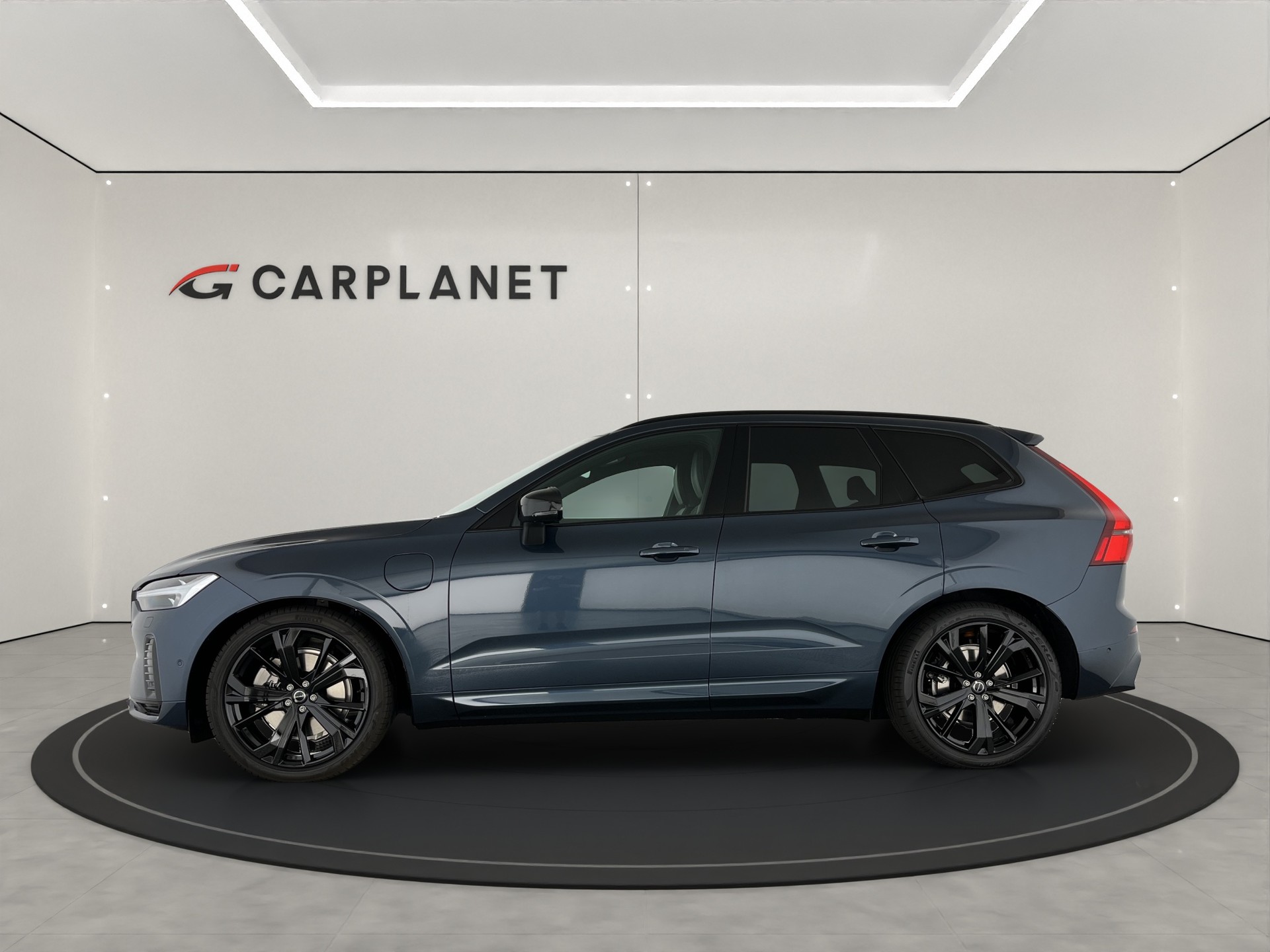 VOLVO XC60 2.0 T8 TE Black Edition eAWD-showroom-element-2