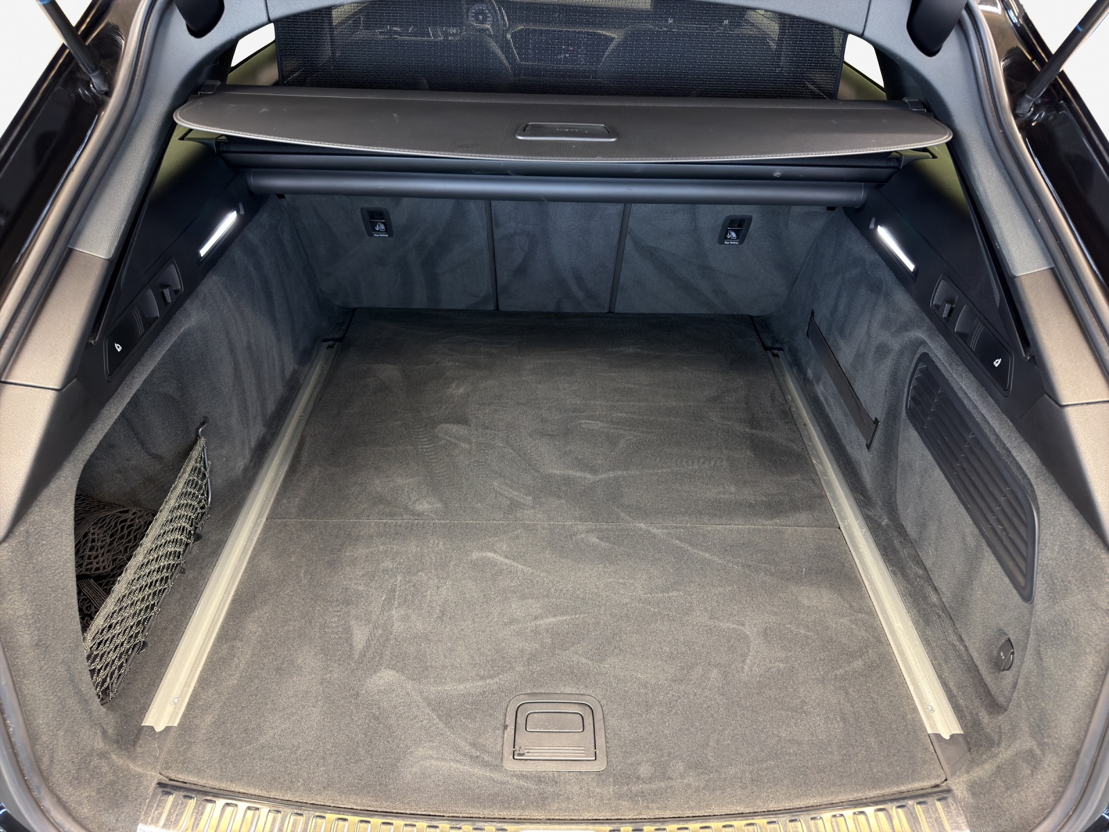 AUDI A6 Avant 45 TFSI Sport quattro S-tronic-image-12