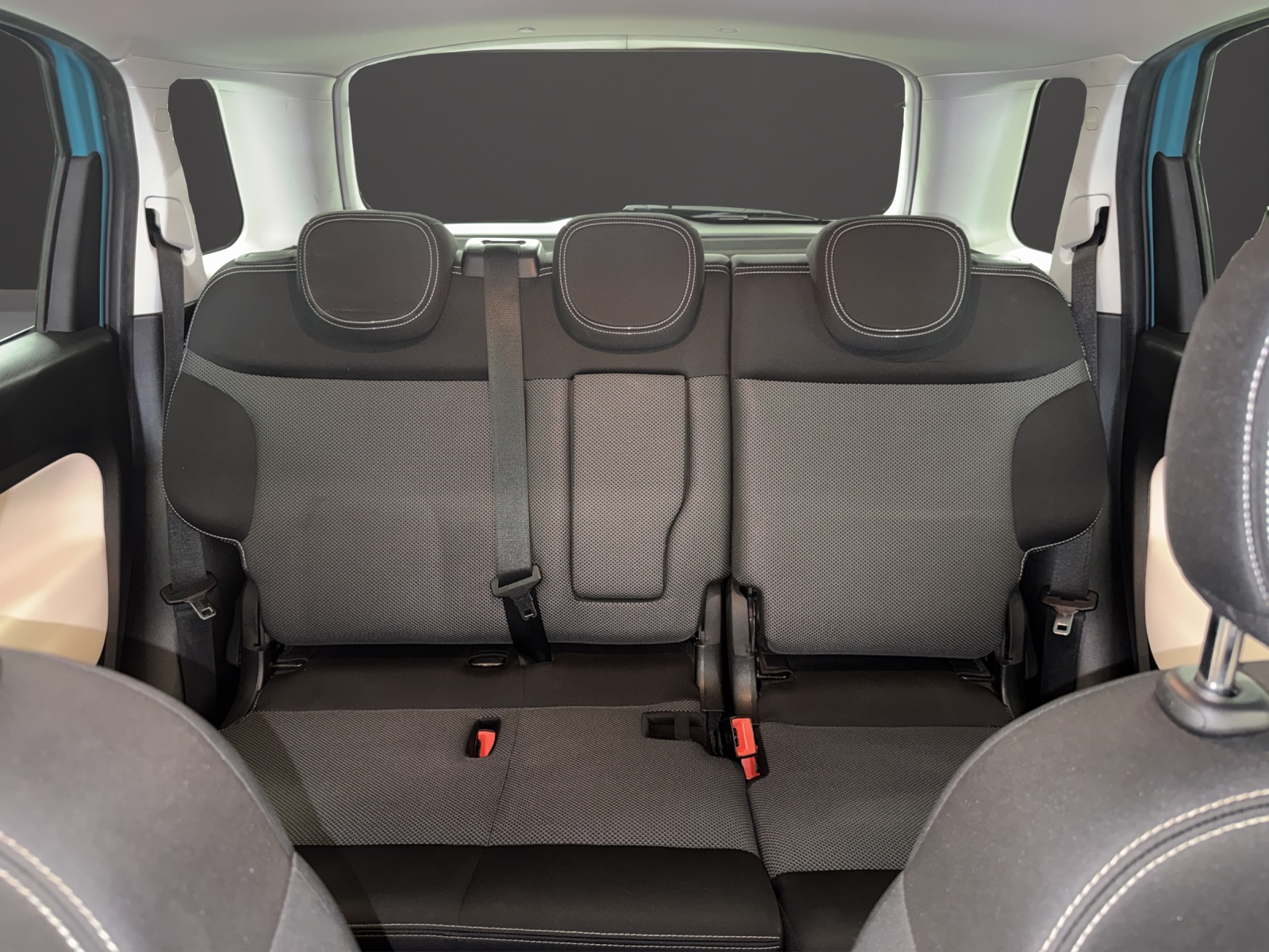 FIAT 500L 1.6 JTD Trekking-image-9