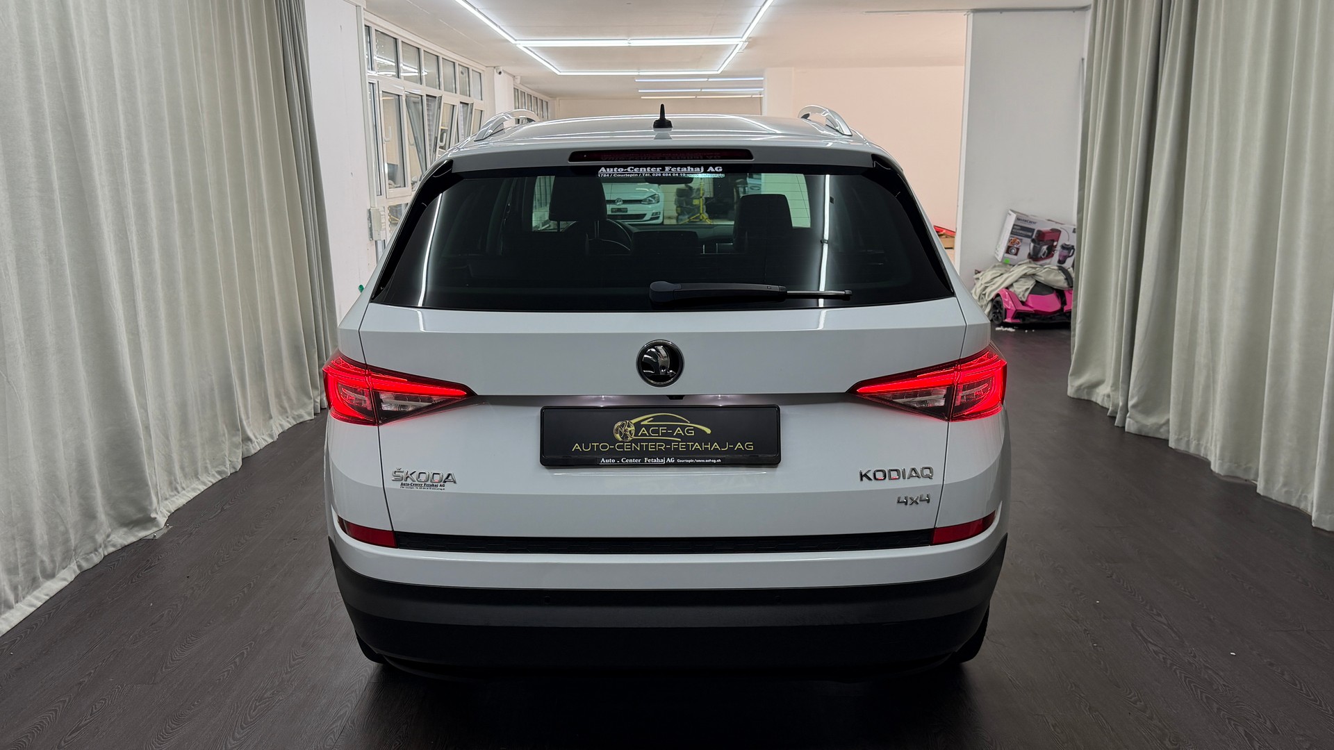 SKODA Kodiaq 2.0 TSI Style DSG 4x4-image-4