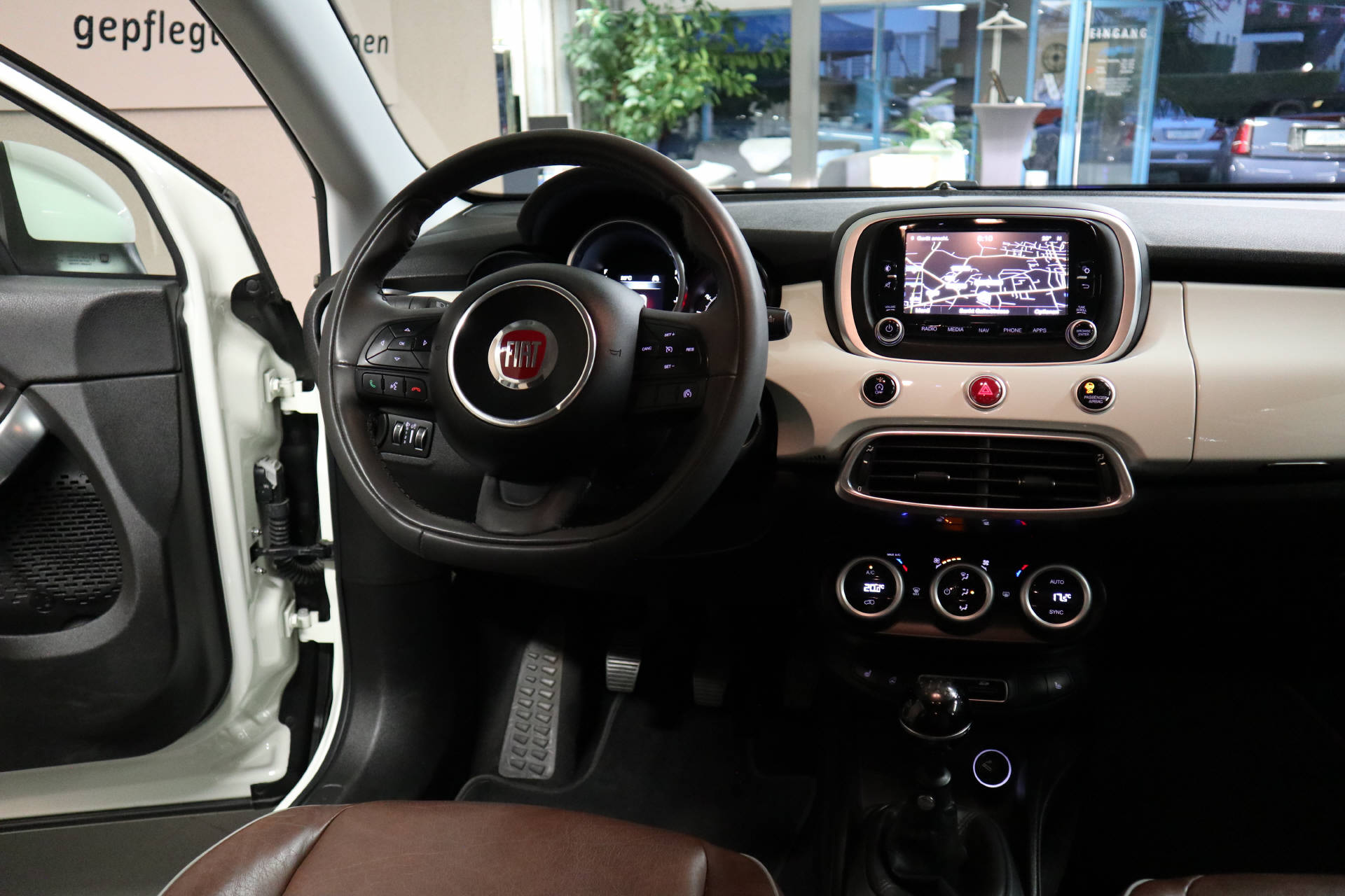 FIAT 500X 1.4 MultiAir Lounge-image-11