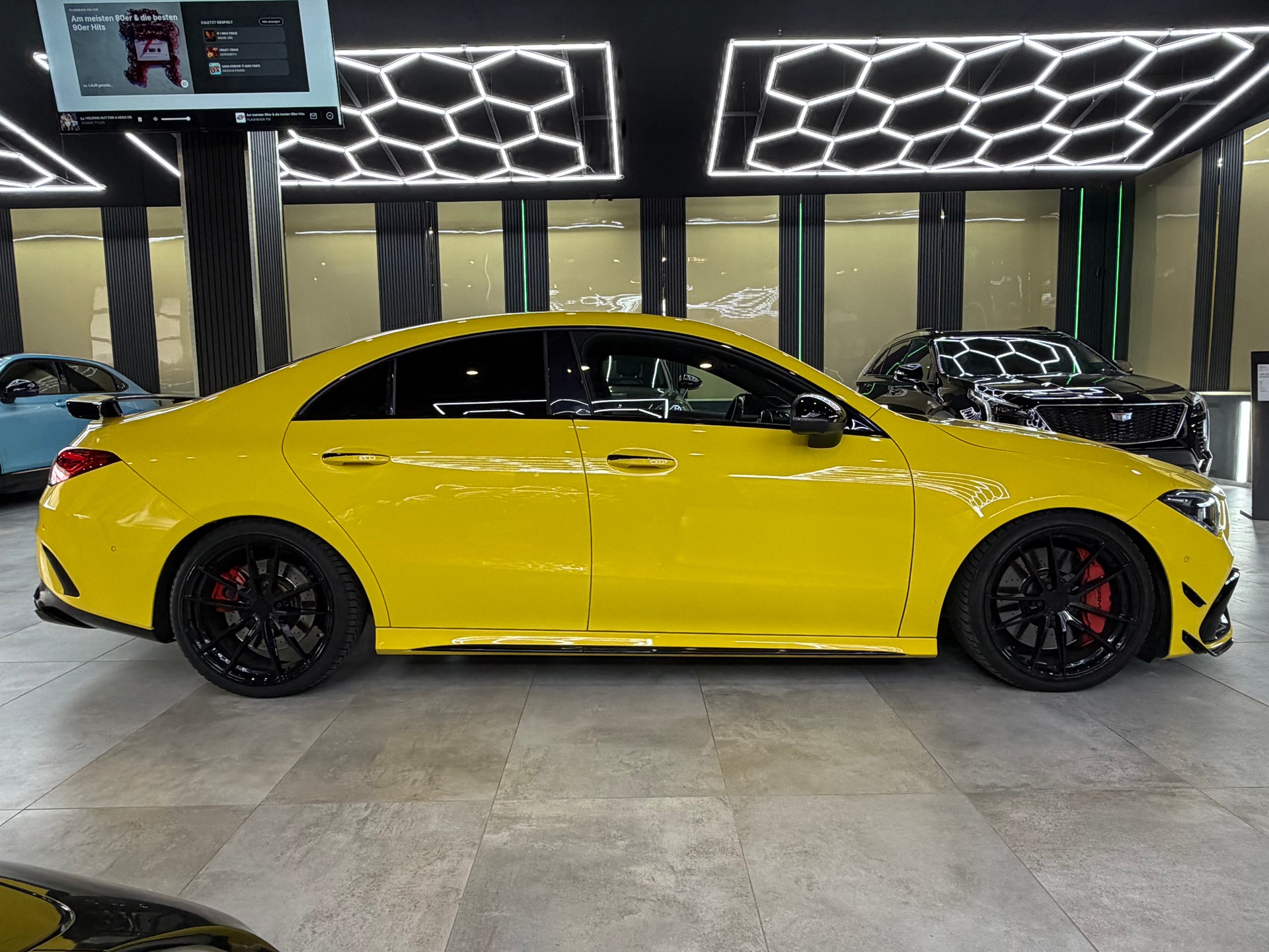 MERCEDES-BENZ CLA 45 S AMG 4Matic+ 8G-DCT-image-3