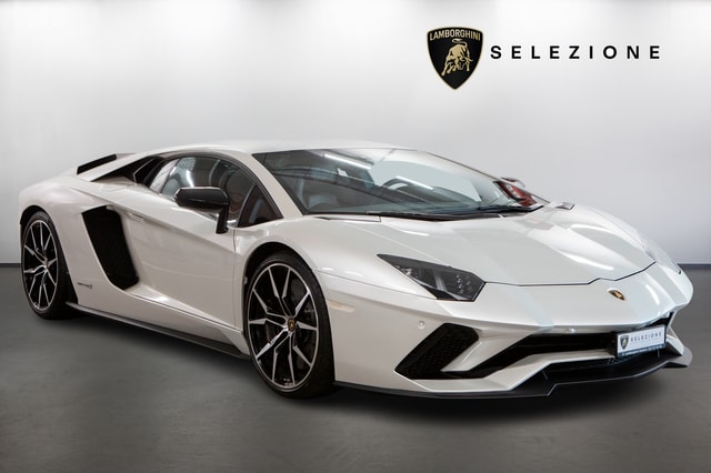 Lamborghini Aventador S LP740-4 Coupé E-Gear