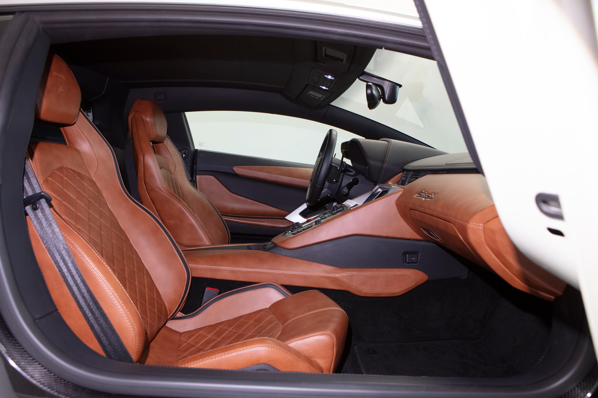 LAMBORGHINI Aventador S LP740-4 Coupé E-Gear-image-5