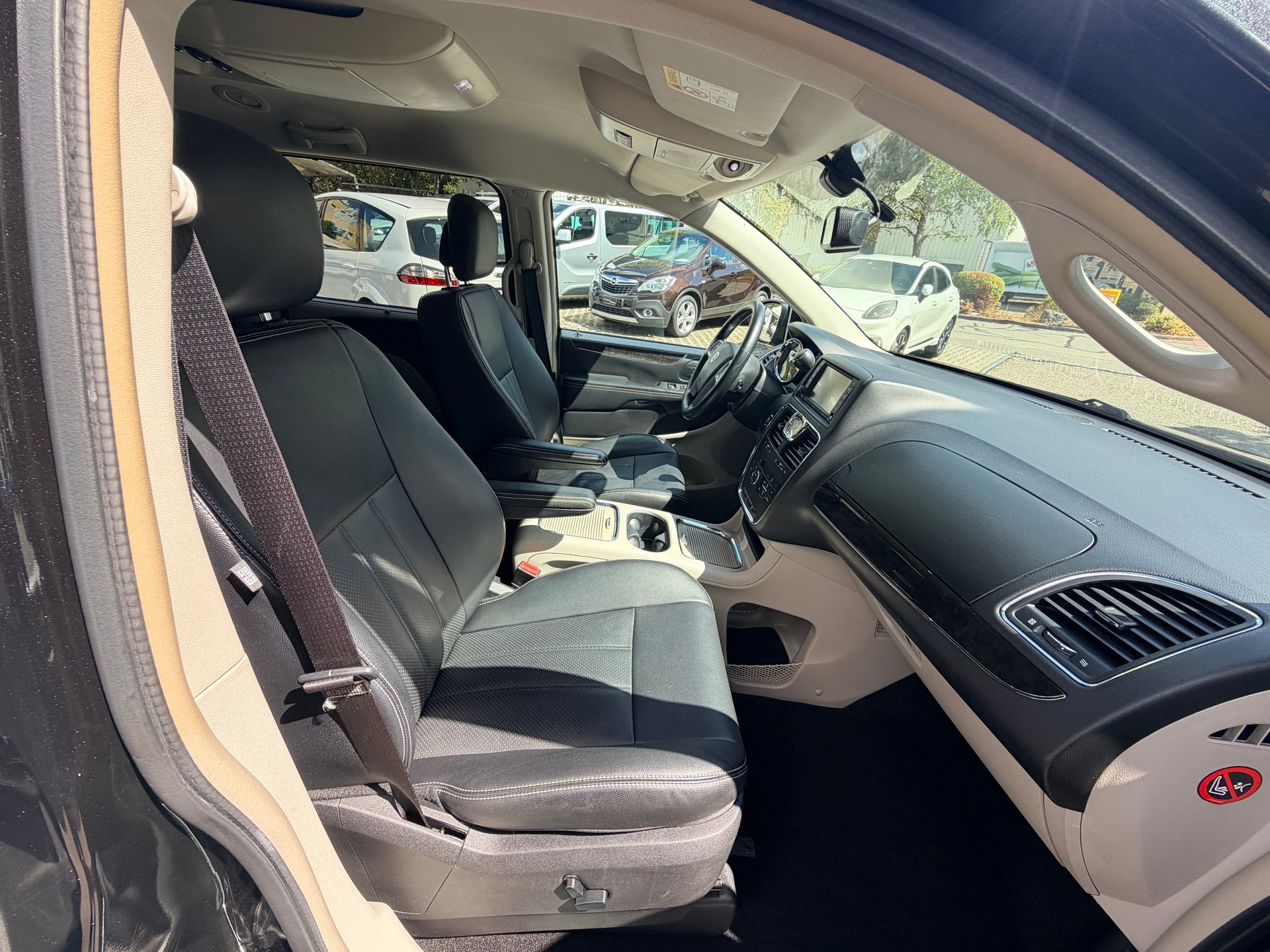 LANCIA Voyager 2.8D Platinum Automatic-image-8