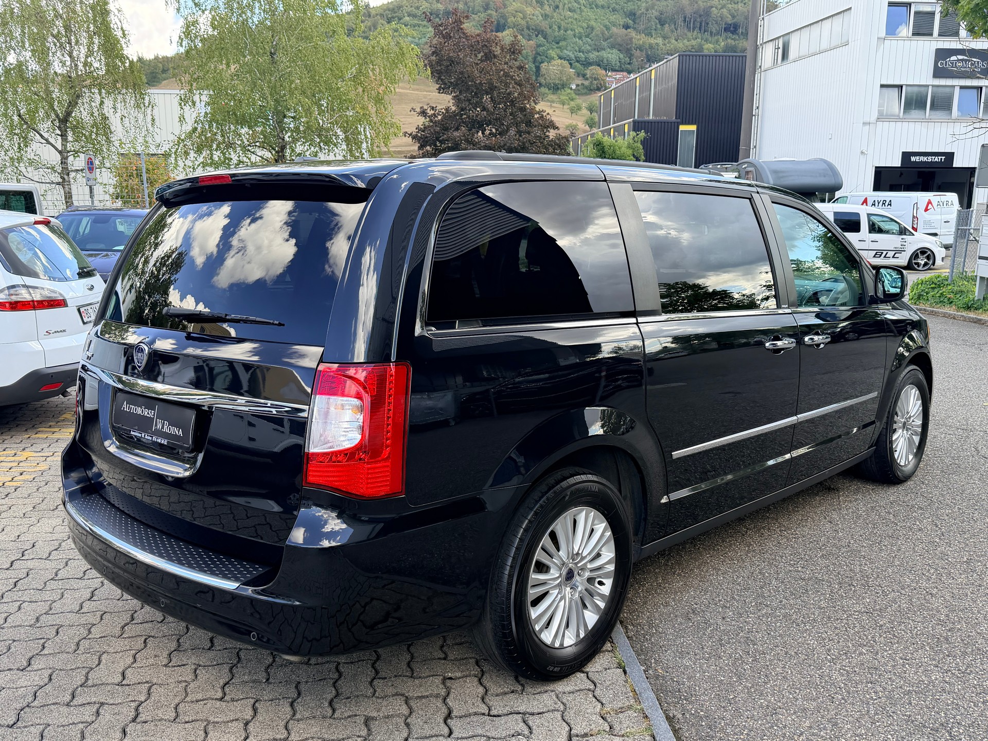 LANCIA Voyager 2.8D Platinum Automatic-image-2