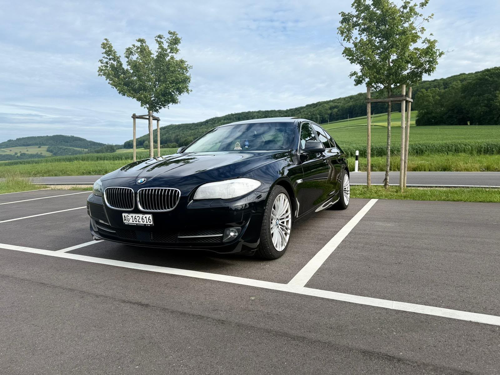BMW 520i Steptronic-image-3