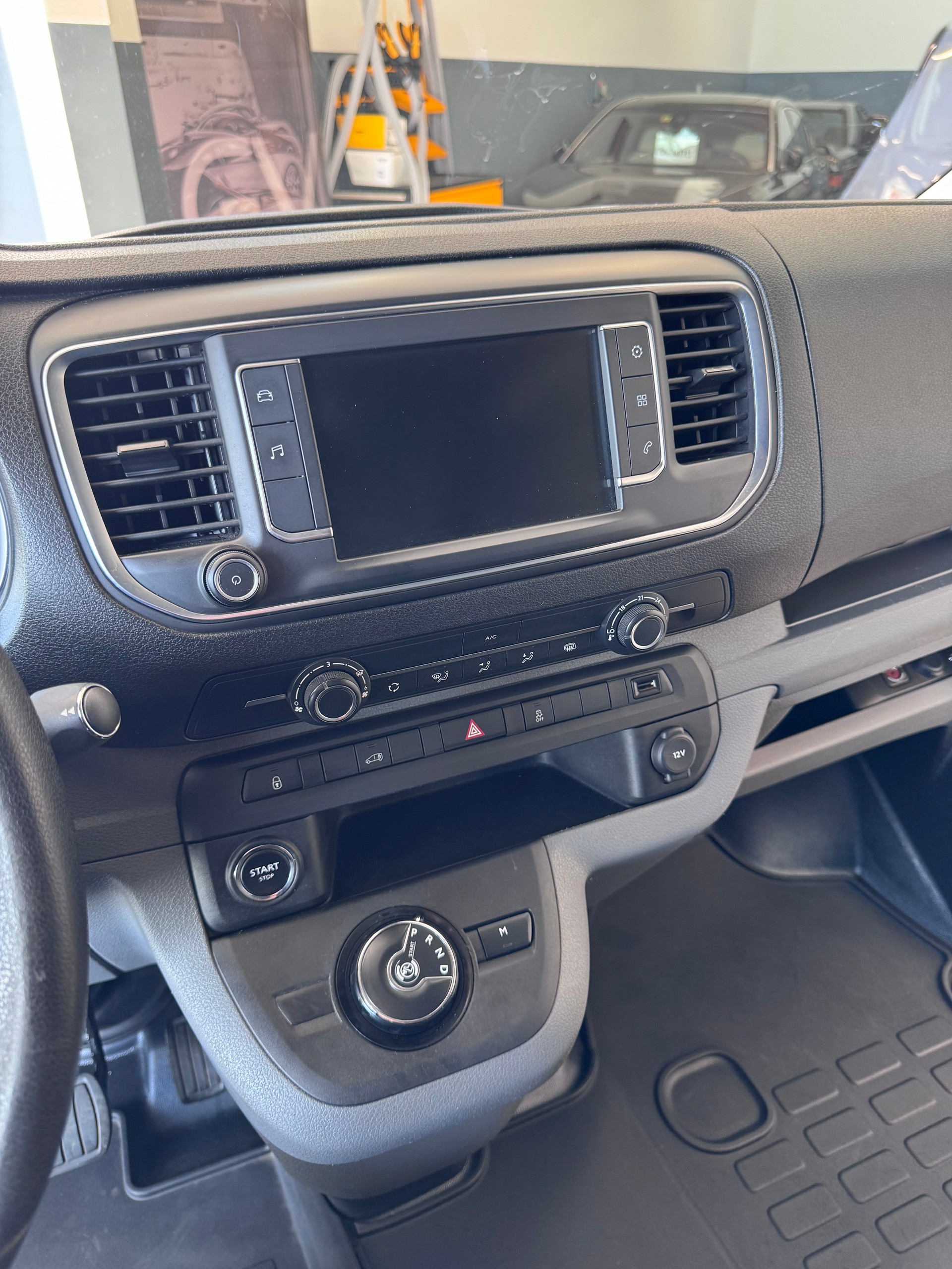 CITROEN Jumpy 2.0 BlueHDi 180 S&S XL Komfort EAT6-image-22