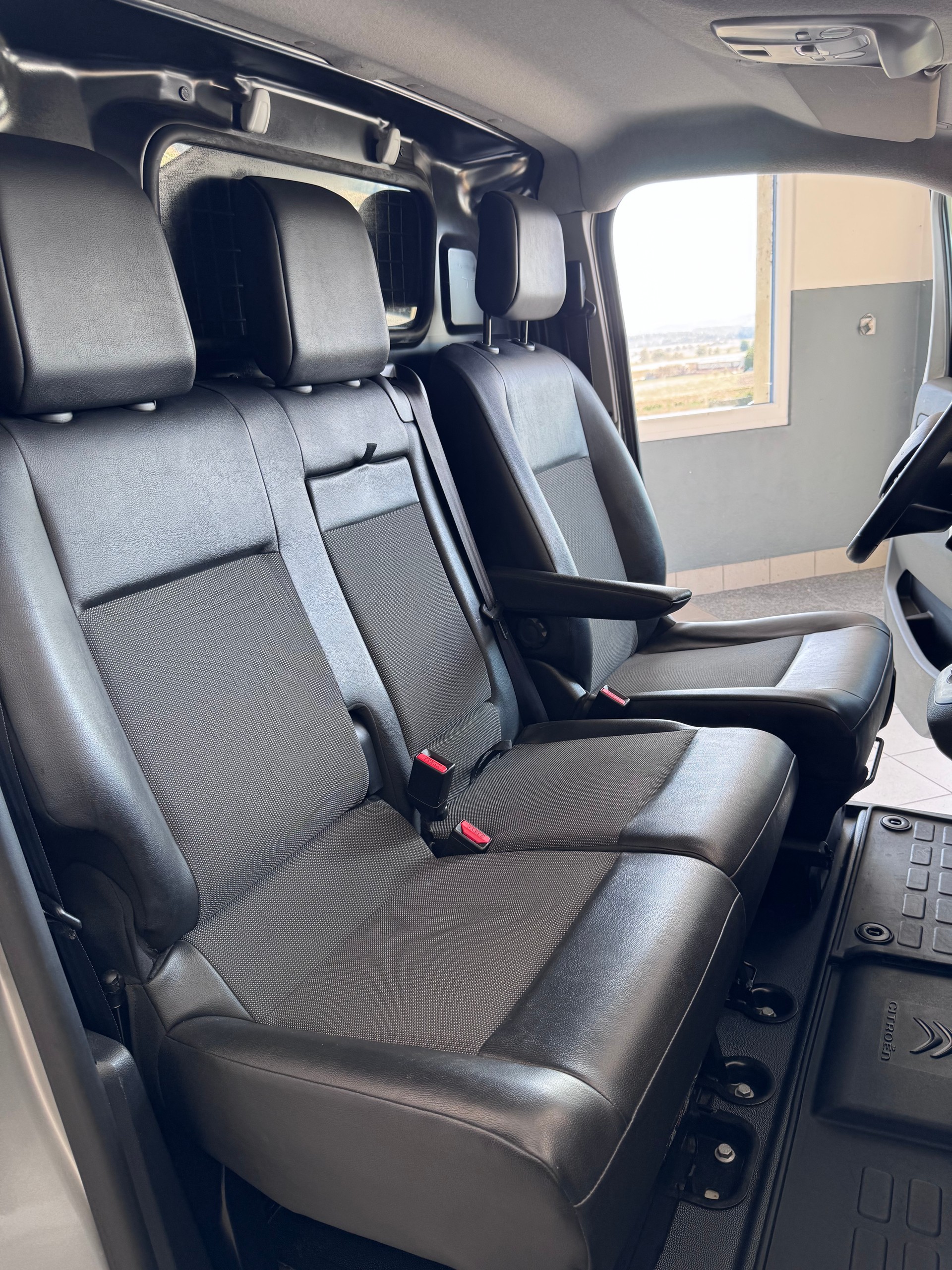 CITROEN Jumpy 2.0 BlueHDi 180 S&S XL Komfort EAT6-image-27