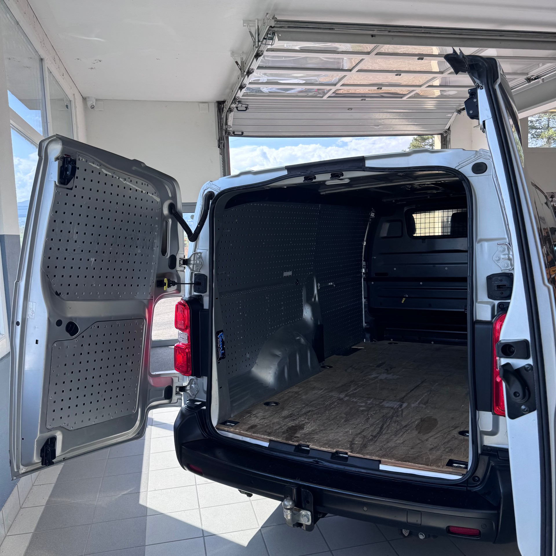 CITROEN Jumpy 2.0 BlueHDi 180 S&S XL Komfort EAT6-image-7