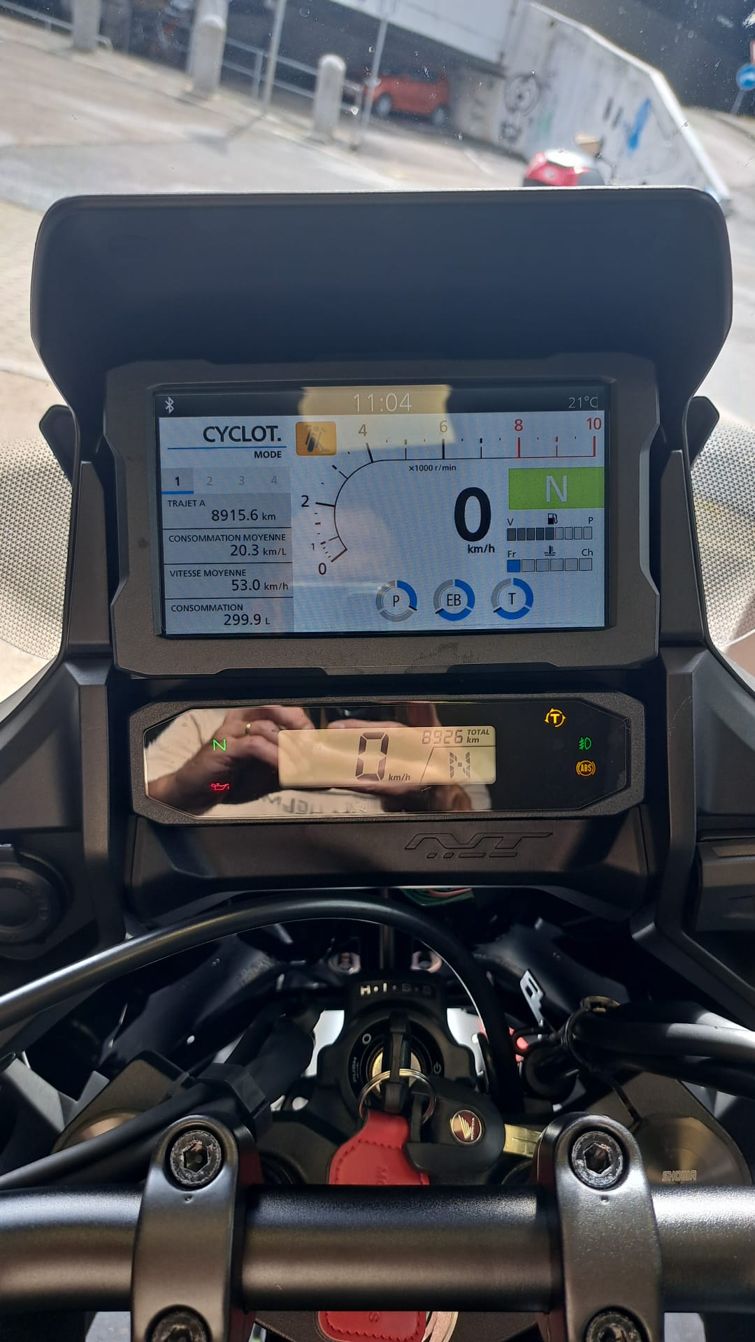 HONDA NT 1100-showroom-element-3