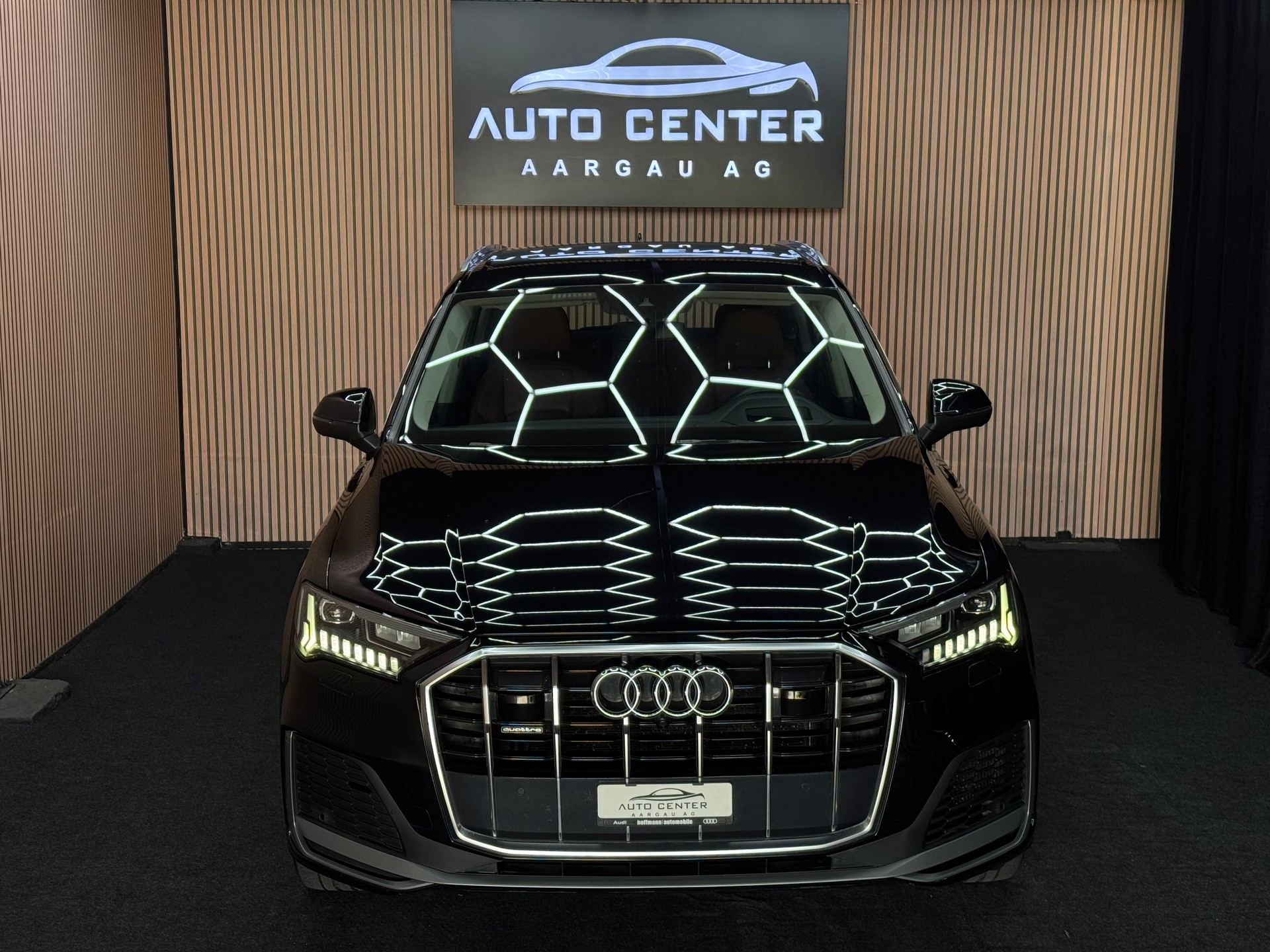 AUDI Q7 3.0 50 TDI S Line quattro T-Tronic *ab CHF 449.-/ Monat*-showroom-element-1