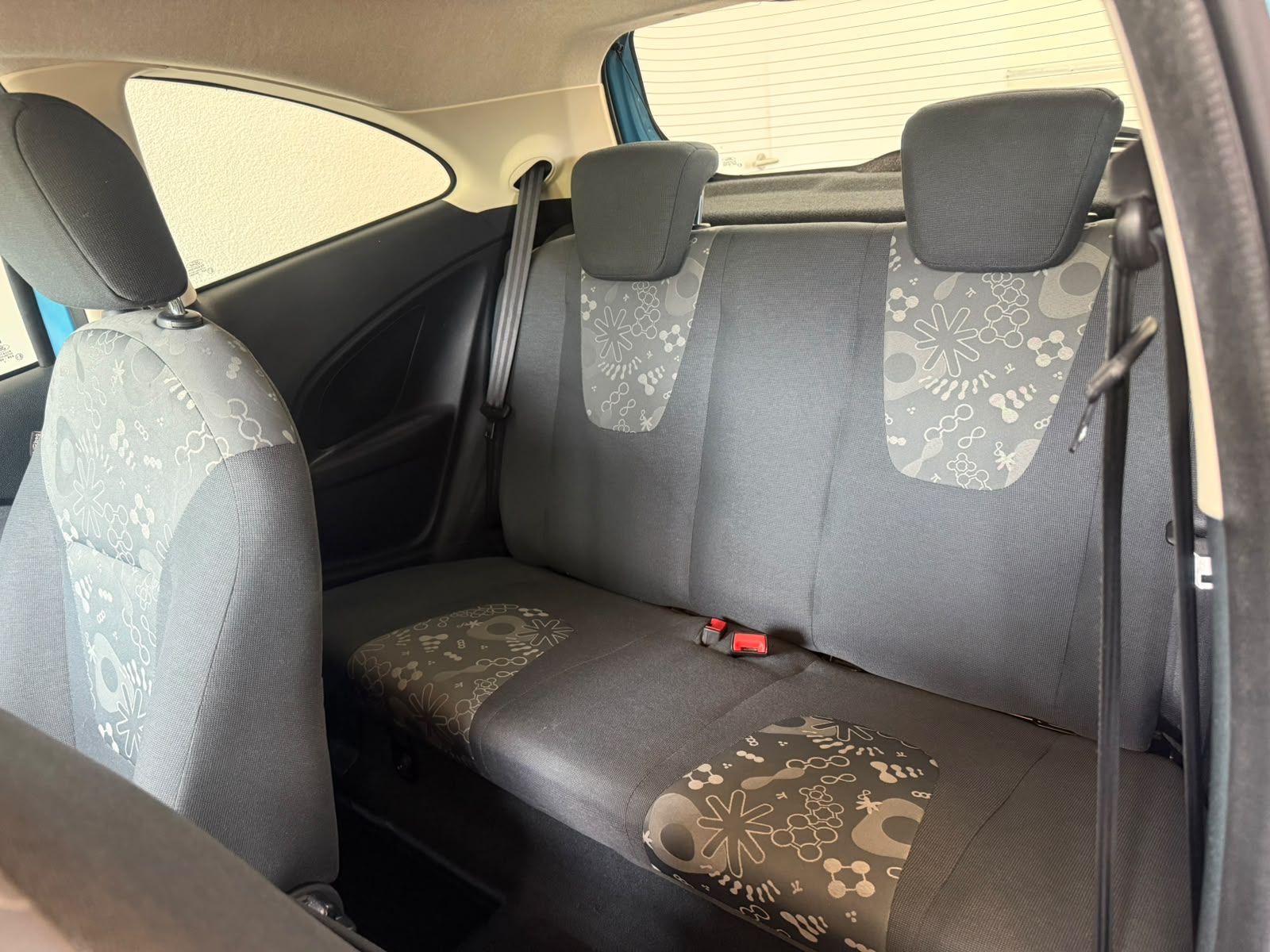 FORD KA 1.25 Ambiente-image-9