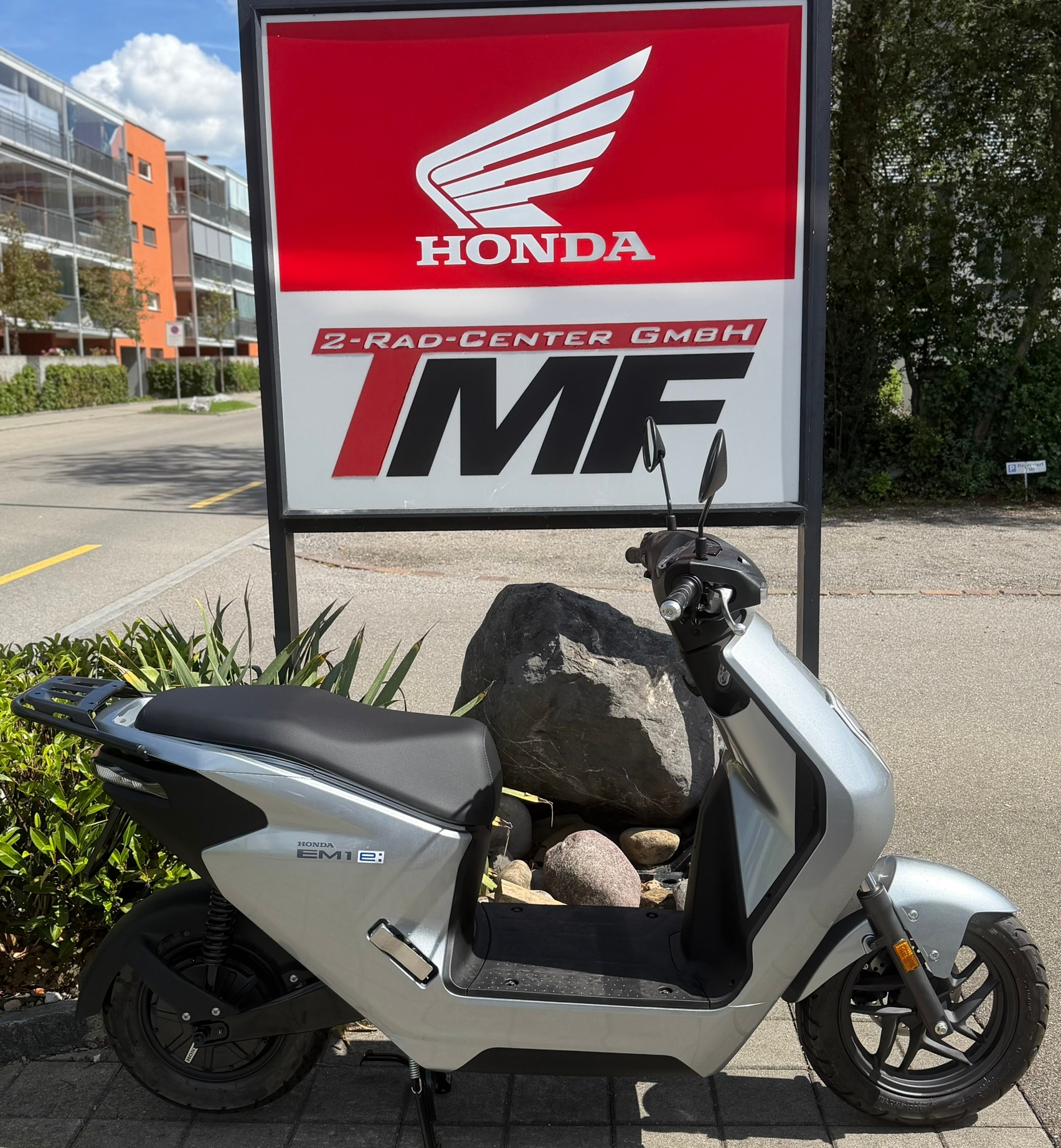 HONDA EM1-E