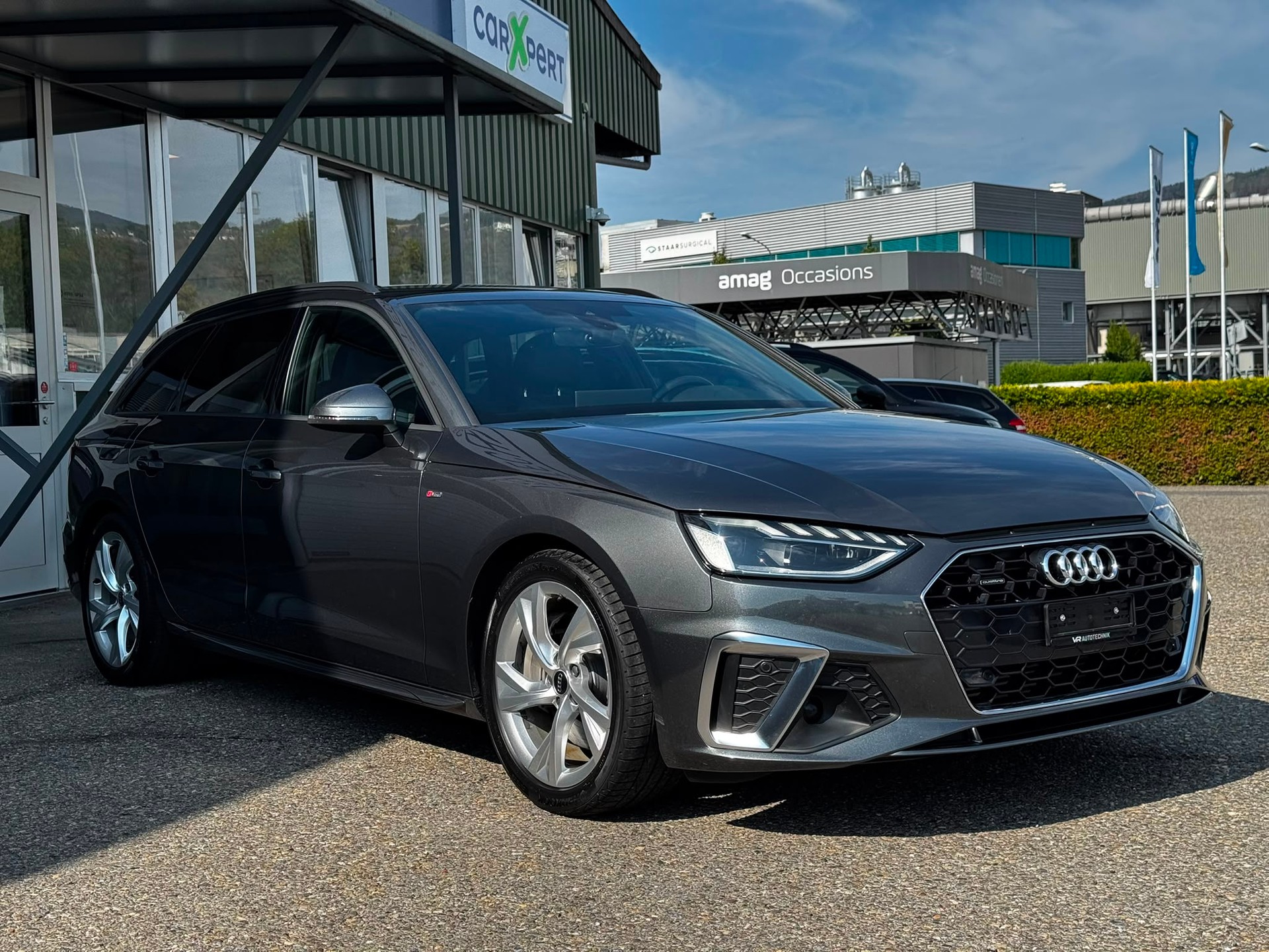 AUDI A4 Avant 45 TFSI S line S-tronic quattro-image-8
